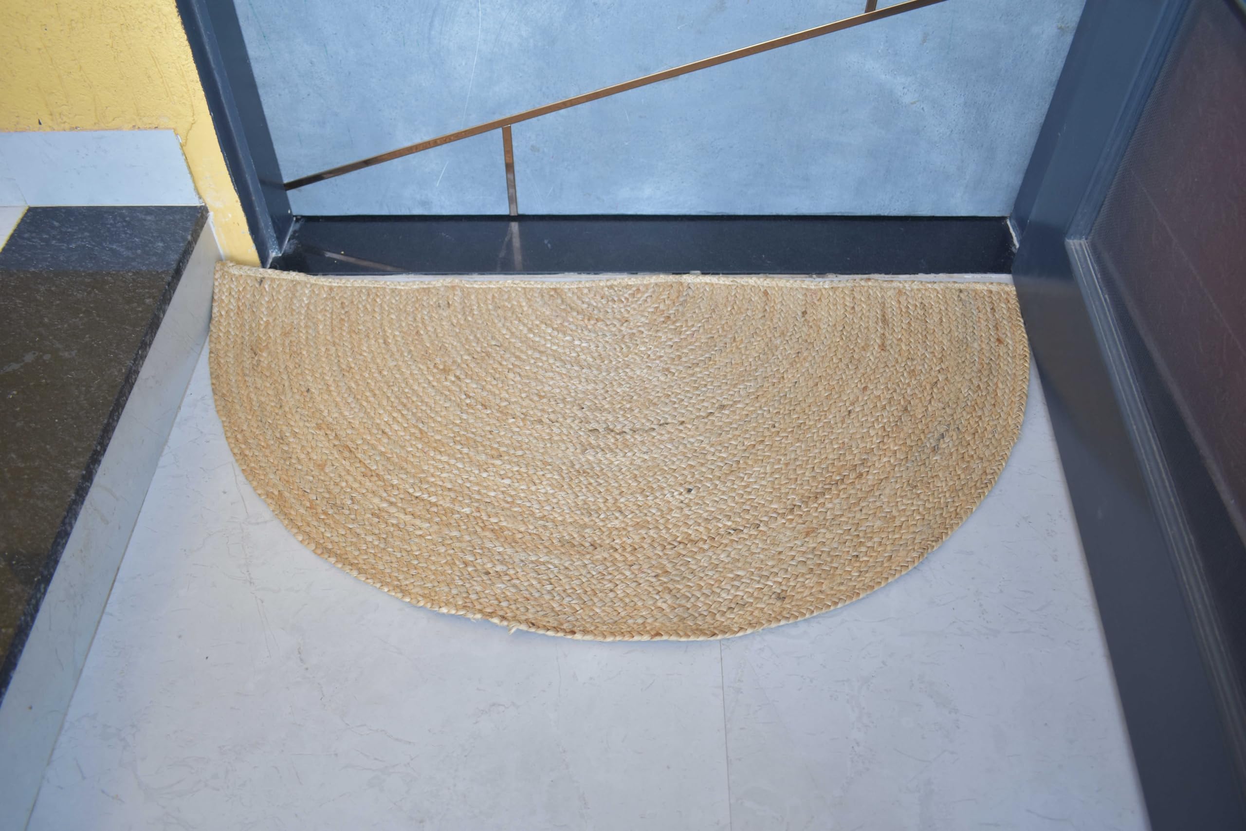 Lot de 2 Tapis en Jute tressés à la Main en Demi-Cercle d'aspect Rustique pour entrée, Salon, 45 x 90 cm
