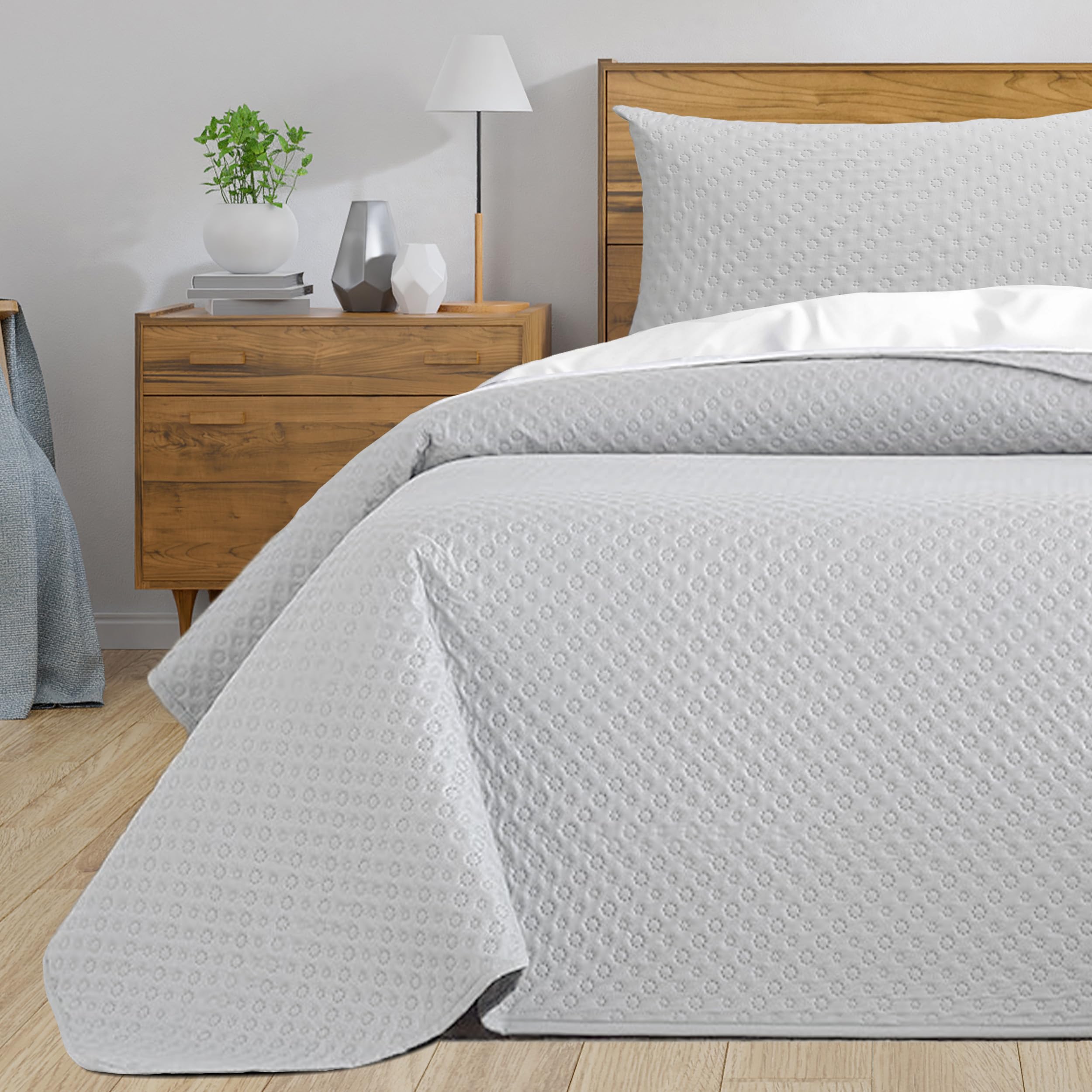 HOMEYA - Colcha bouti para Verano y Entretiempo, 100% Poliester, Colcha Cubre Cama Fina, suava, 280x265 Gris Claro para Cama 180 con Dos Funda de Almohada