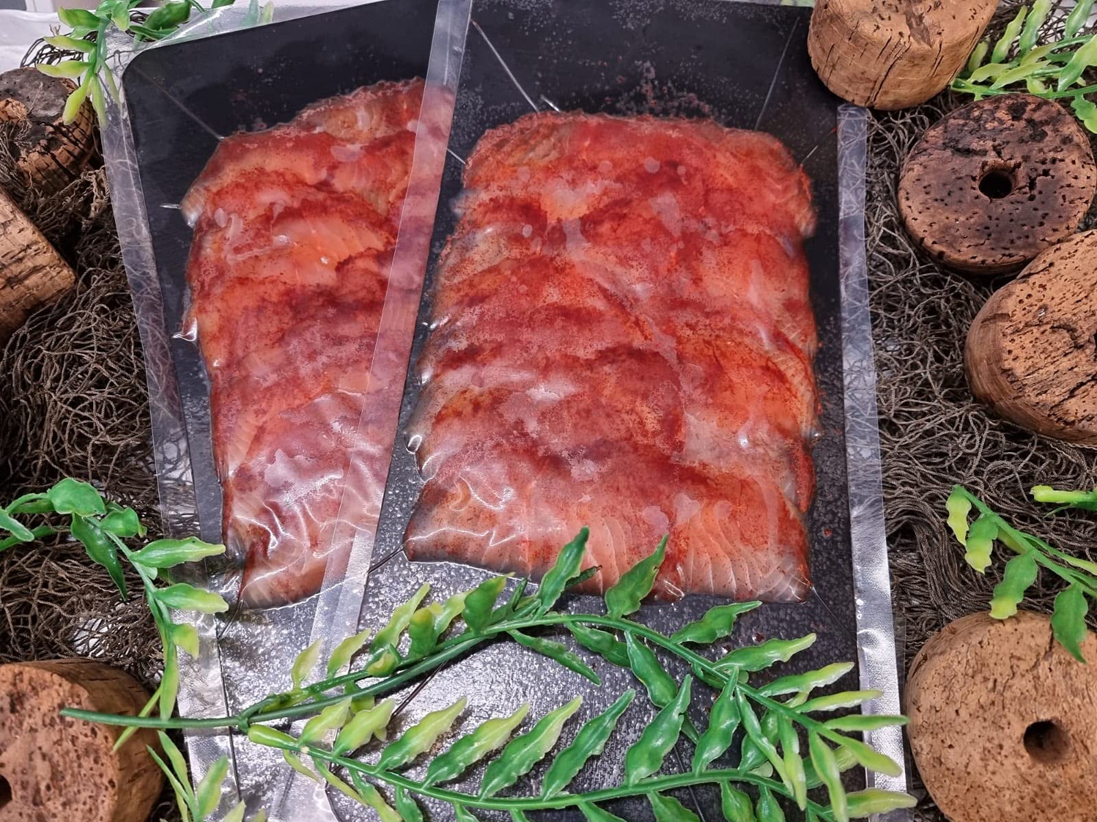Klaassen Räucherlachs, Sapphire Lachs mit Rotholzgewürzen, grätenfreier Lachs, 100g