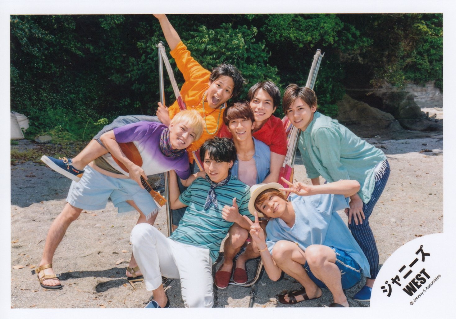 Amazon.co.jp: ジャニーズWEST 公式生写真 （集合写真）WA00038 : おもちゃ