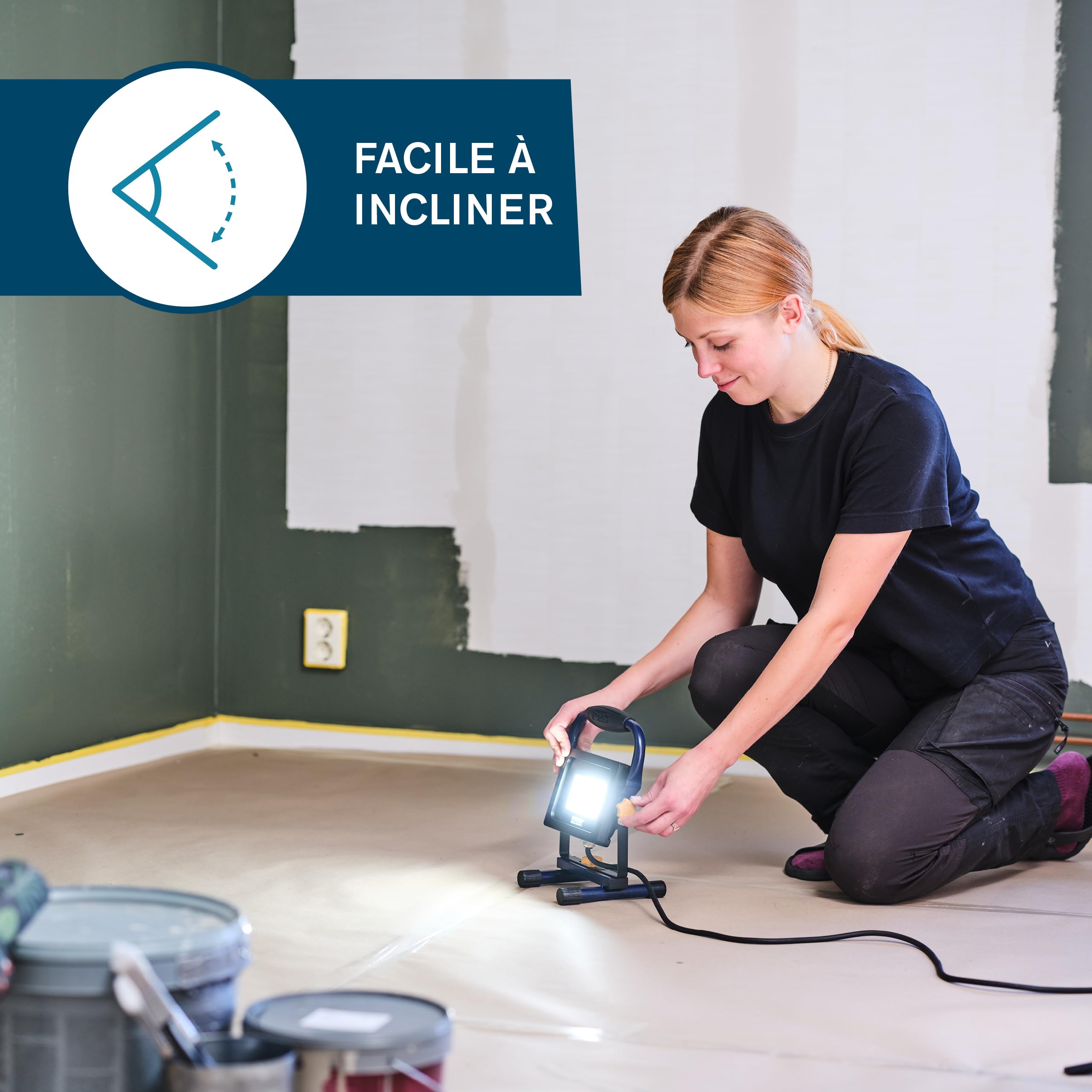 Projecteur LED Rapid The Painter : Éclairage 2000 lumens, angle réglable pour peinture et pose de papier peint, lumière anti-éblouissement, IP65, température de couleur 6000K, câble 2,5m, (5001729)