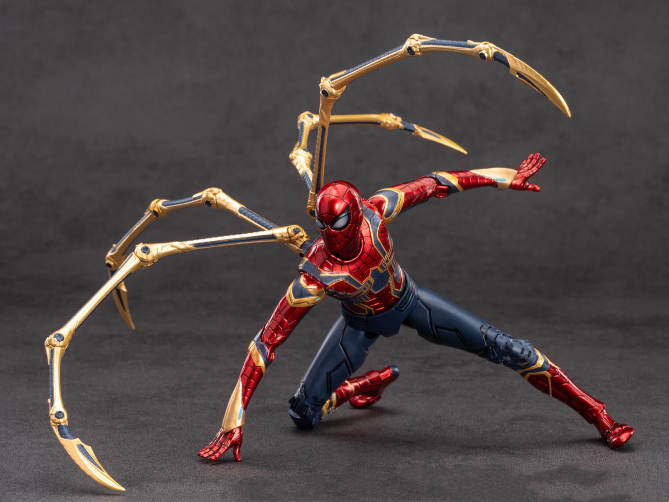 IRON SPIDER スパイダーマン　1/9 SCALE Morstorm X Eastern Model 1/9 Iron Spider Model Kit (Deluxe