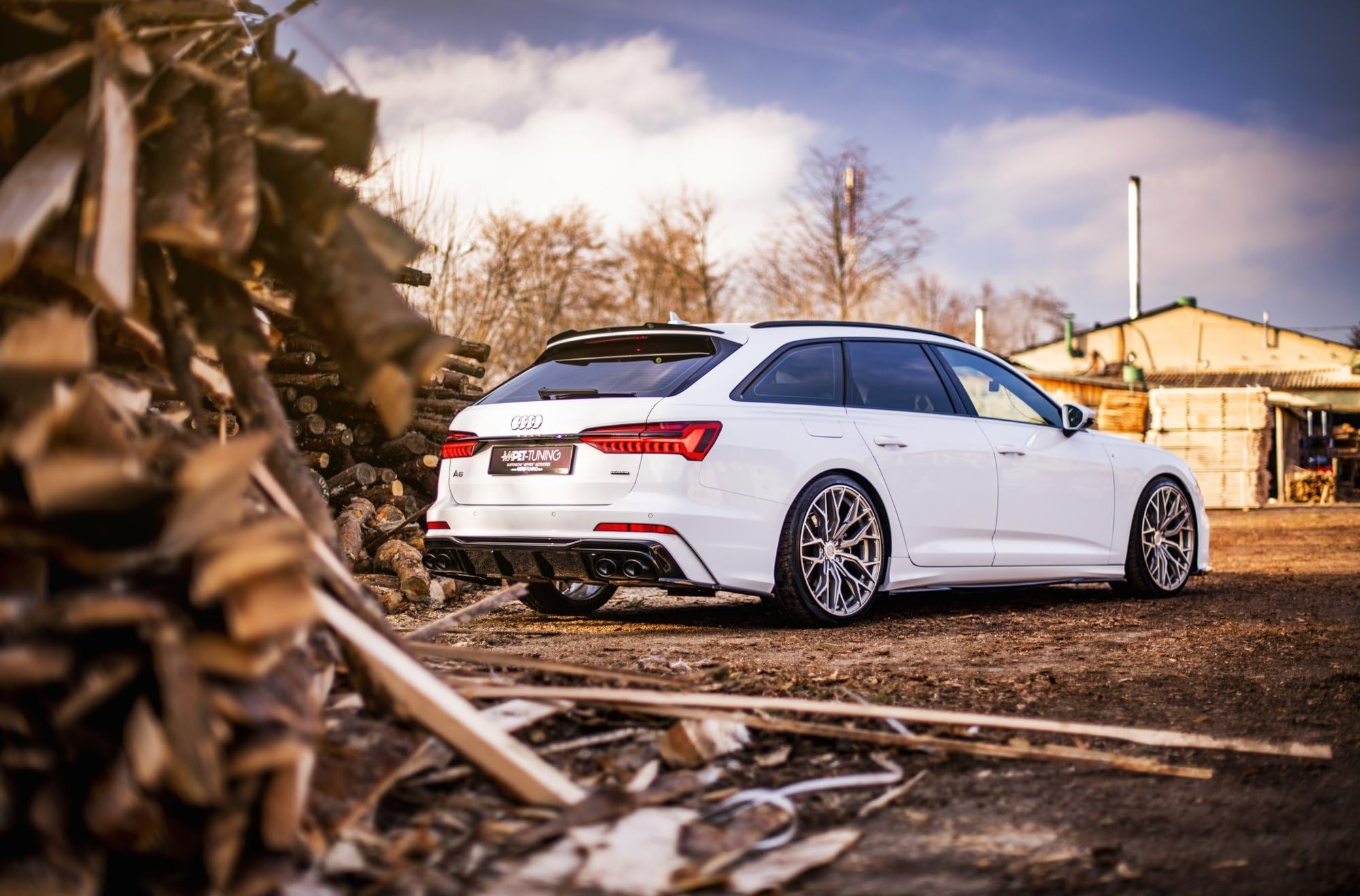 Maxton Design Heckdiffusor mit Endrohr Attrappe Schwarz für Audi A6 S-Line S6 C8 2018-2026 Hochglanz schwarz