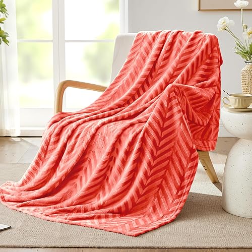 Whale Flotilla - Manta de franela, ligera, de terciopelo suave y esponjoso, diseño de cheurón, para el sofá, tamaño de 50 x 60 pulgadas, color coral