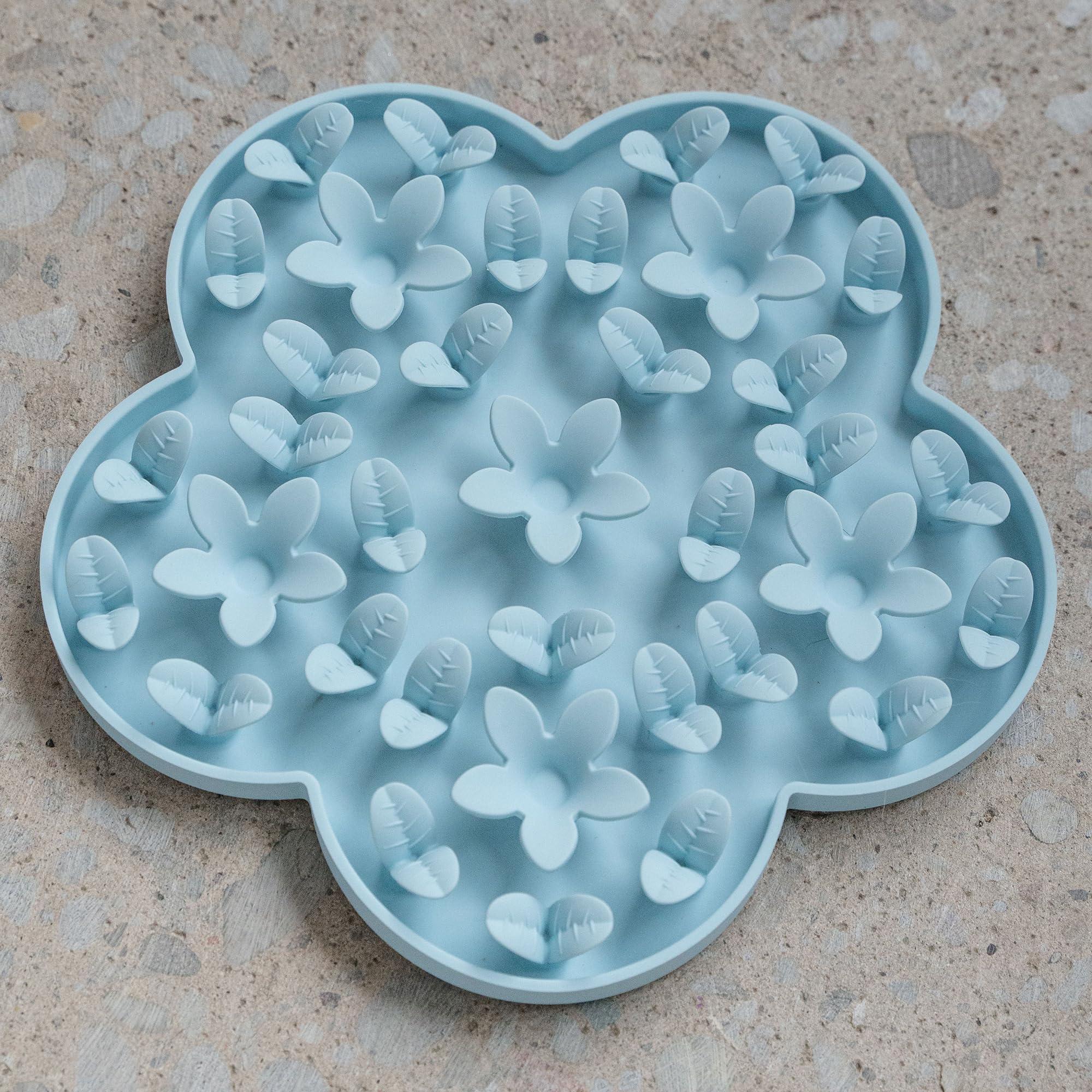 Dexypaws: Tapis à renifler d'enrichissement : Fleur Bleu Ciel – Tapis d'alimentation texturé pour Chien, Silicone de qualité Alimentaire, tartinade de Nourriture et friandises, apaisant pour Les