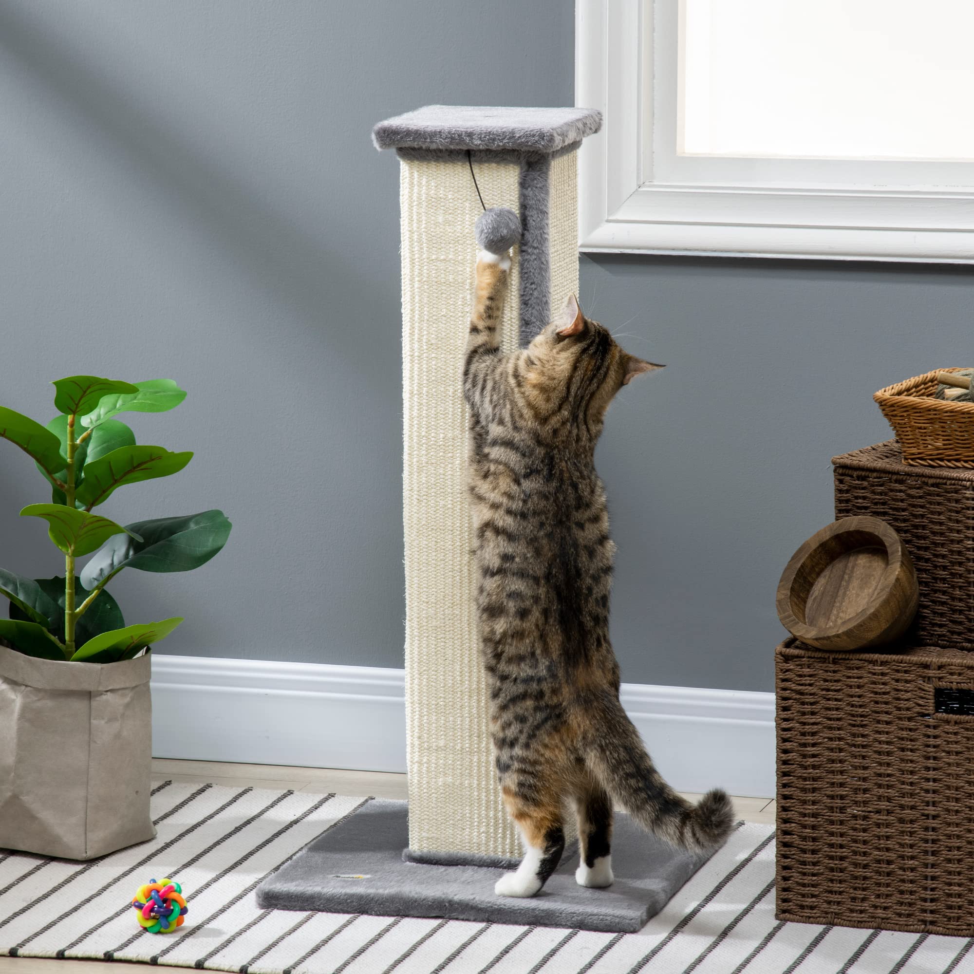 PawHut Tiragraffi per Gatti con Graffiatoio in Sisal 41x41x81 cm Grigio | Pallina Appesa, Albero Tiragraffi per Gattini, Rivestimento in Peluche