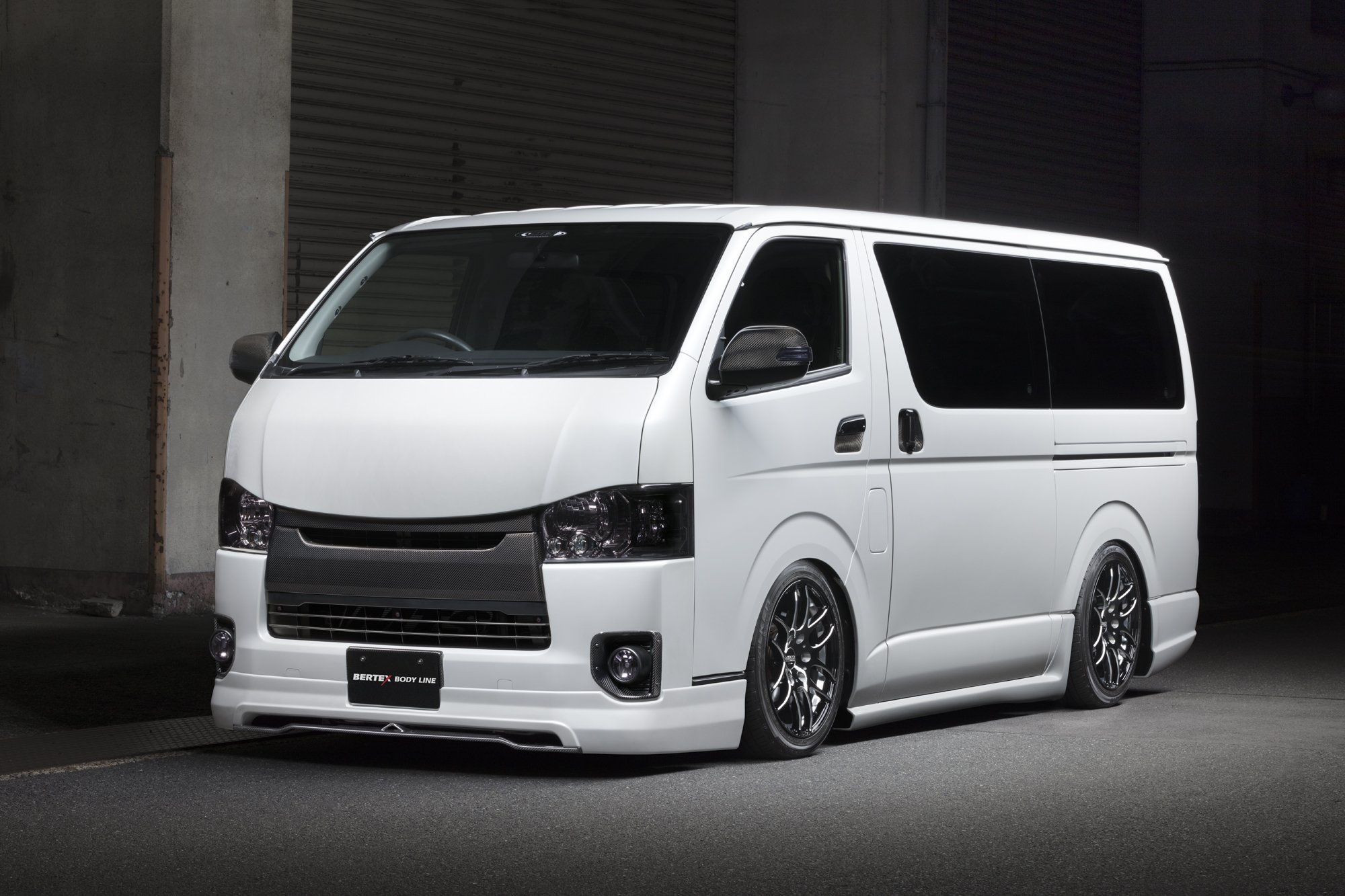 まぼ 　26-324 200系 ハイエース MTS ADVANCE サイド Amazon | M-techno（エムテクノ）M.T.S. トヨタ 200系 ハイエース 1型