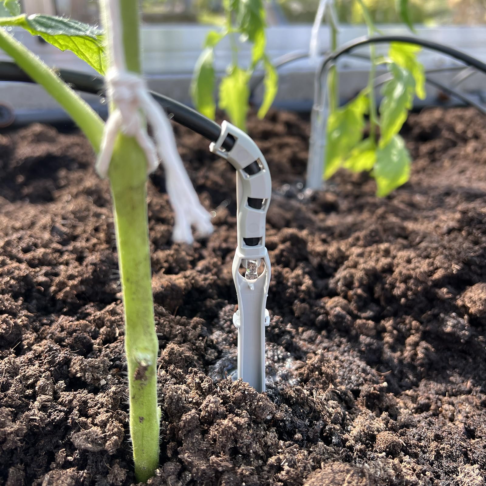 Premium Tropfbewässerungs-Set 100 m | Komplettsystem inkl. 75 Rivulis Tropfer 3,85 l/h | Gartenbewässerung Micro-Drip für Gemüse, Obst, Hecken | Flexibles Bewässerungssystem