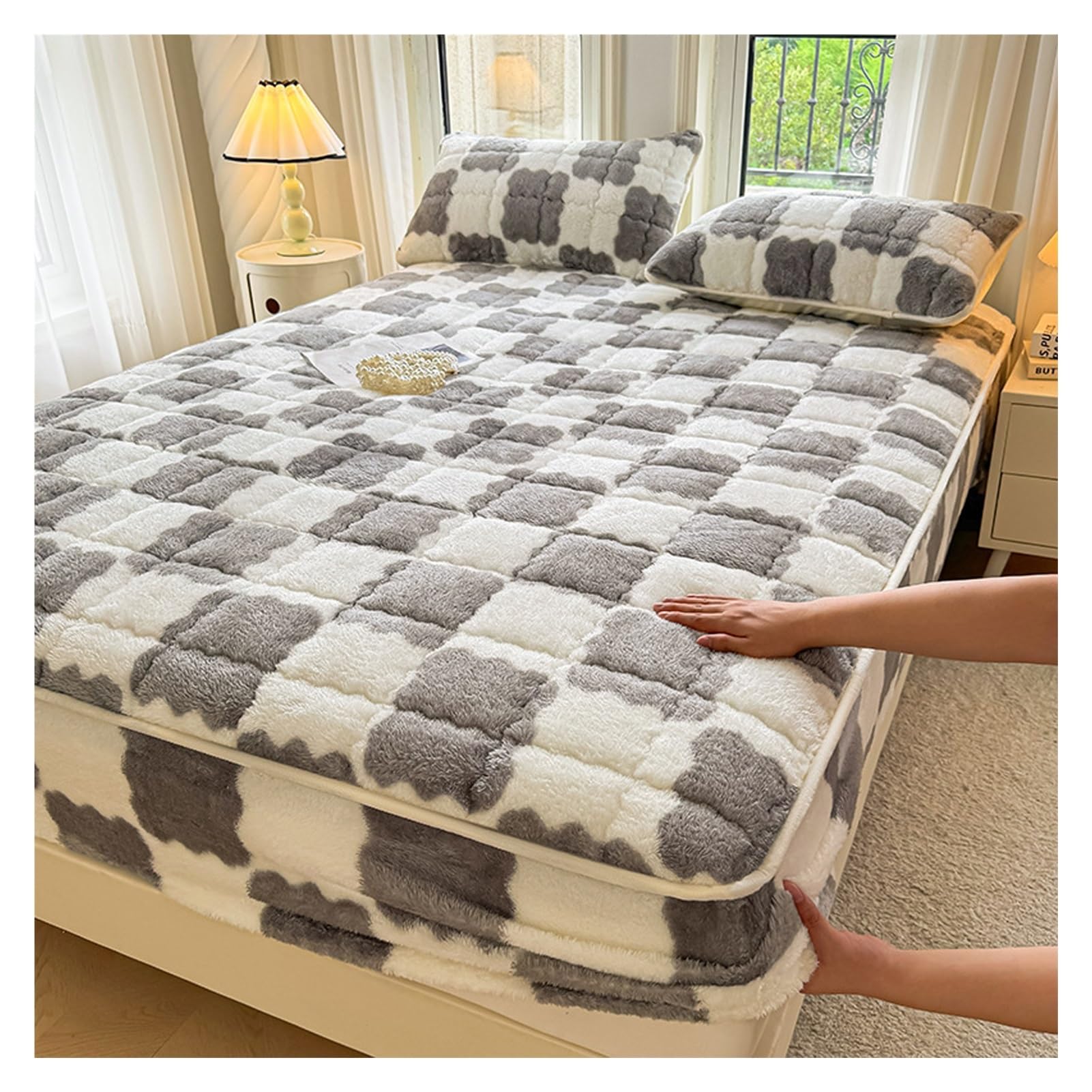 Velvet Fitted Sheet - Soft Fleece Mattress Pad Cover With 12" Deep Pocket | Breathable Quilted Bed Sheet Protector (Full, Pink)