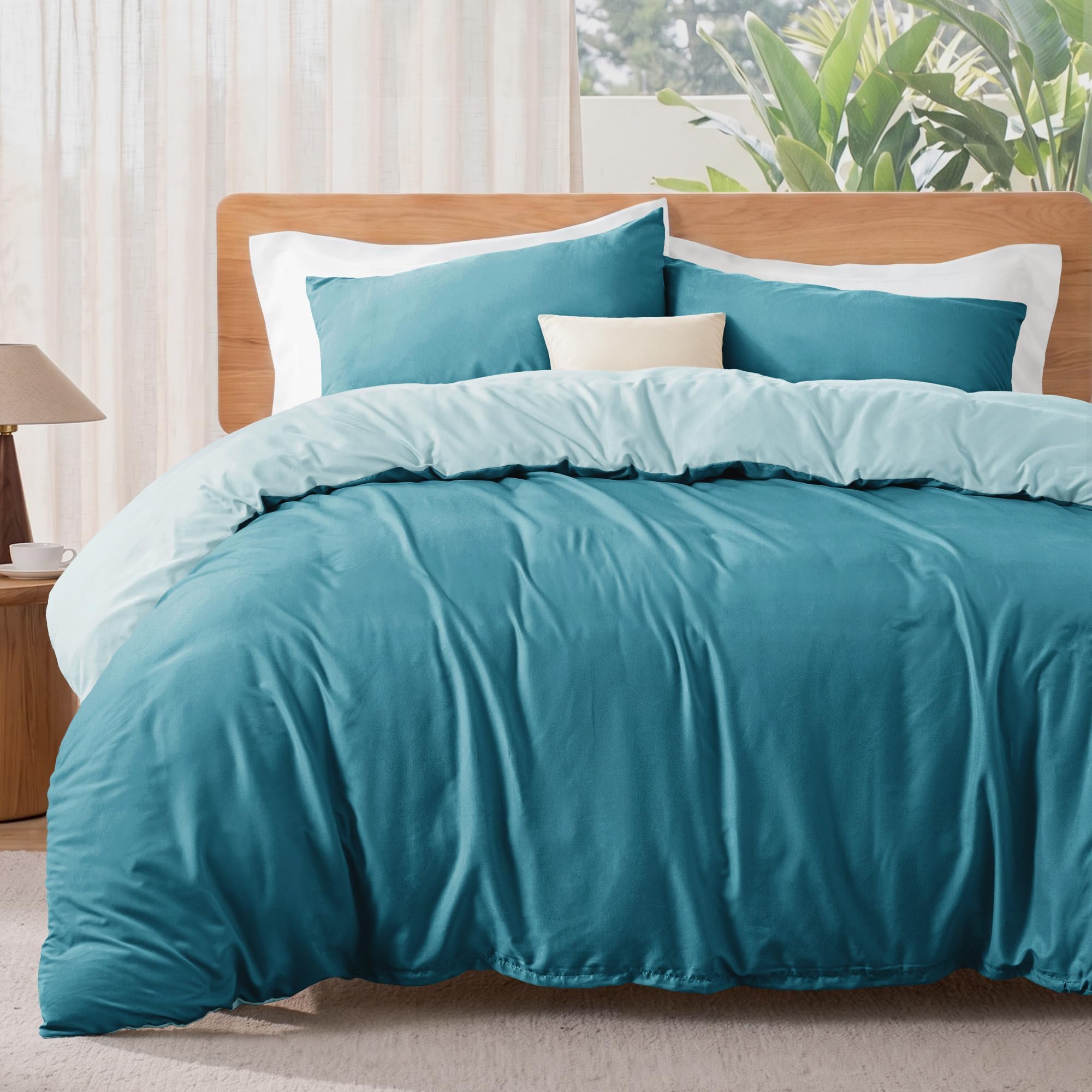 Exclusivo Mezcla Soft Reversible Double Duvet Cover Set with Pillowcase โ image 1
