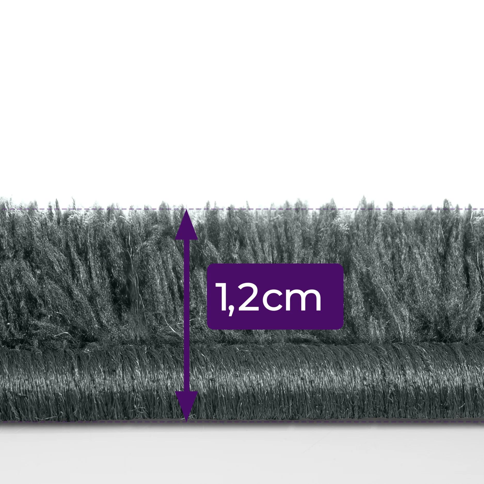 Dywan 160 x 120 cm czarny Plush - sztuczne futro z krótkim włosiem - miękki do salonu, sypialni i pokoju dziecięcego
