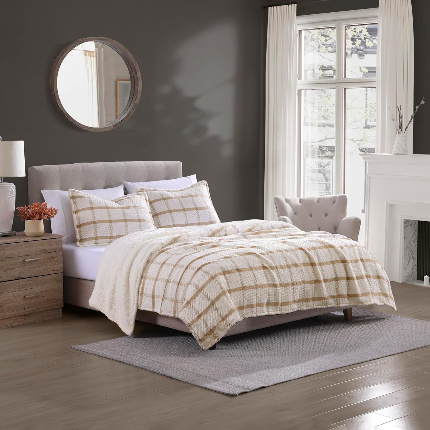 Brielle Home Aldin Plaid Plush Reversible Sherpa Blanket and Sham Set | Bedding Set | Navy Blue, Full/Queen