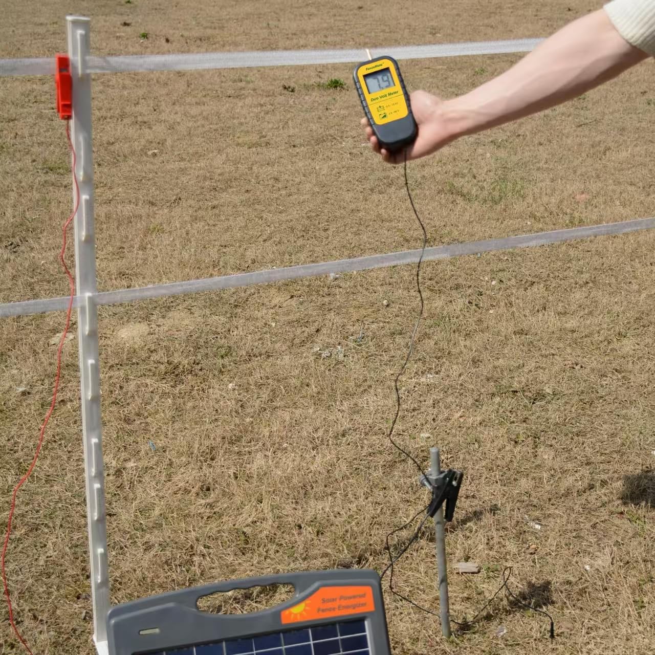 FenceMate Voltmetro digitale duo per controllare la tensione di elettrificatori di recinzioni elettriche 0,5-15 kV e tensione della batteria 2,5-40 V, tester per recinzione elettrica per tracciare