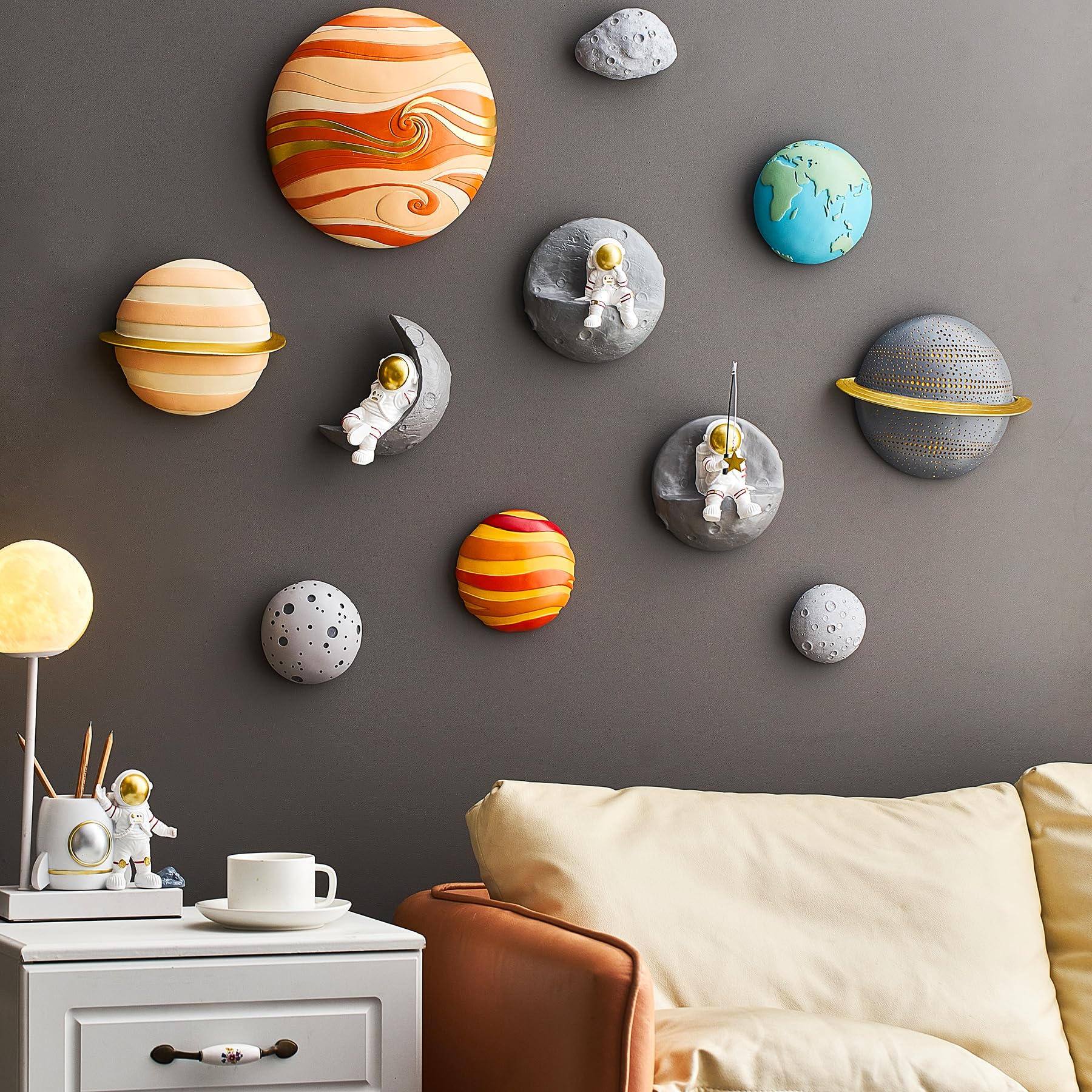 FJSPERM 4Pcs Weltraum Planeten Wanddeko Kinderzimmer Deko, Moderne 3D Weltraum Thema Wanddeko Planeten Sonnensystem Kinder Dekorationen für Wohnzimmer, Schlafzimmer