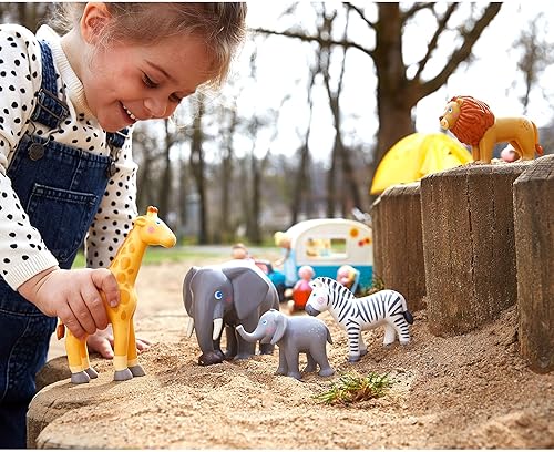 Miniatura 5 de HABA Little Friends Lion - Figura de juguete de animales de zoológico de plástico grueso