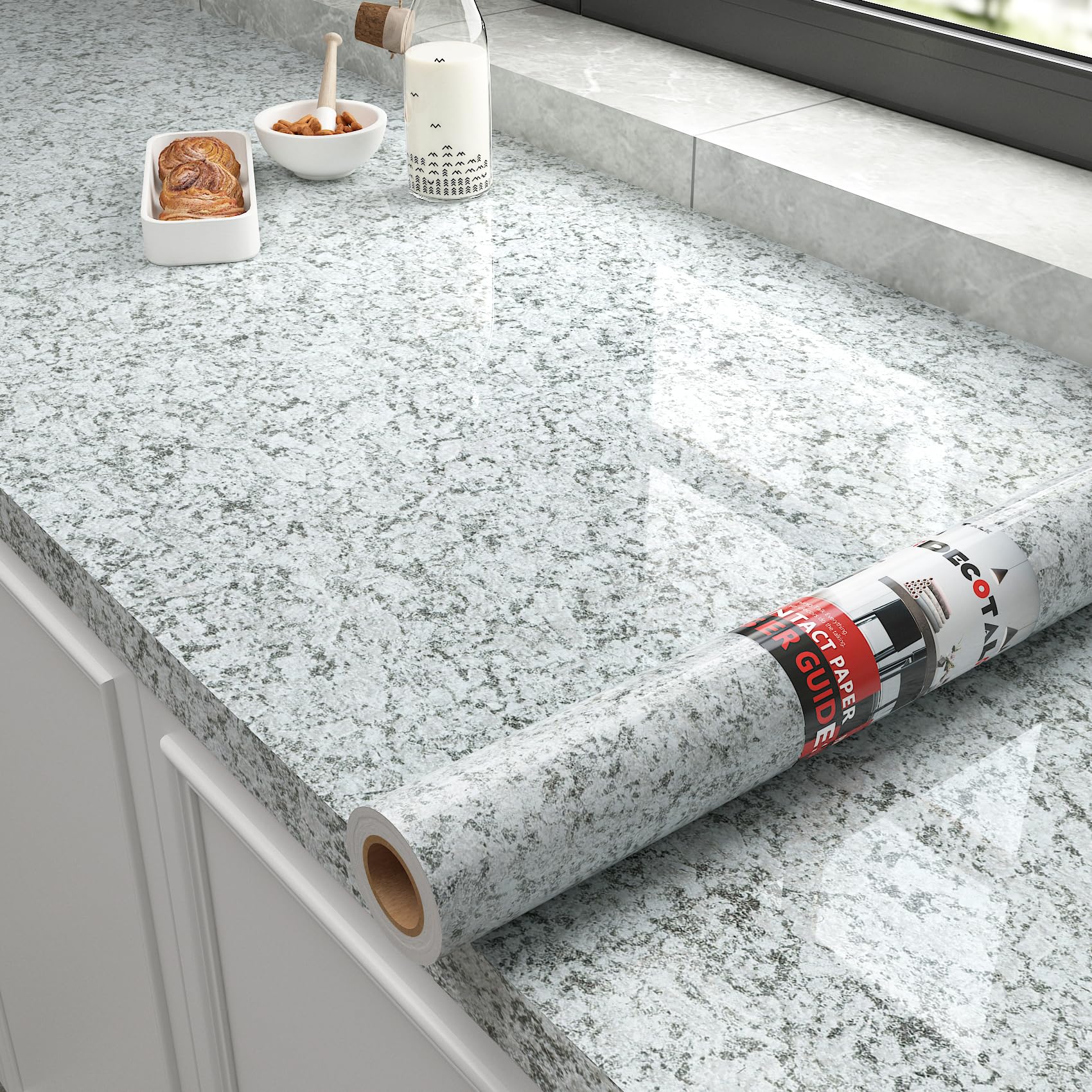 Papier de contact en granit pour comptoir de cuisine : sublimez votre espace repas