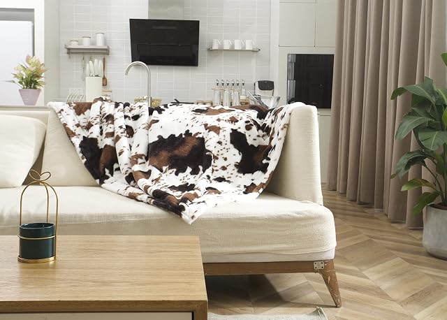NativeSkins Faux Cowhide Throw Blanket (1.28 x 1.62 m) - Plush and Cozy Cow Print