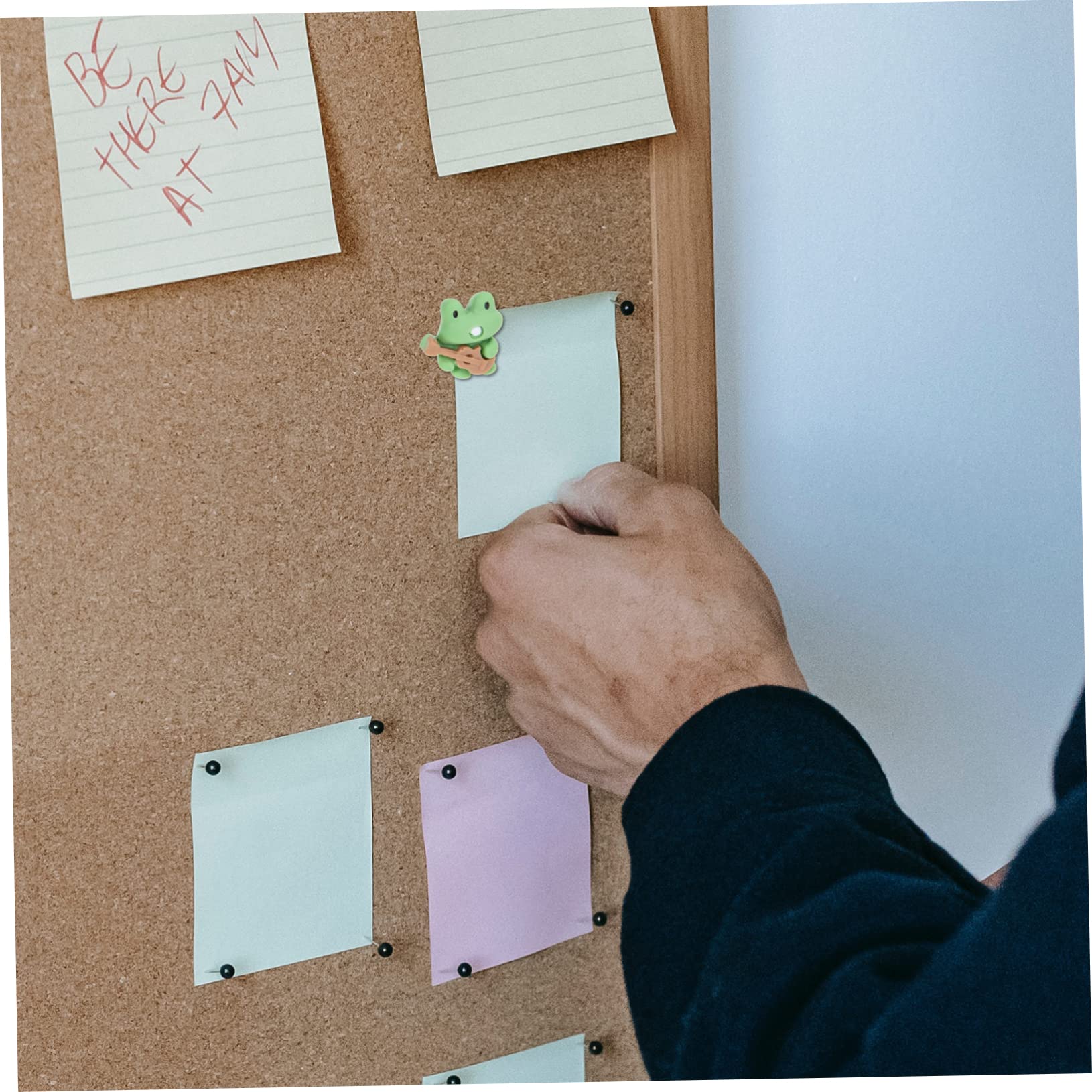 STOBOK 100pièces Punaises Décoratives Forme De Et Guitare Épingles à Messages pour Tableau Affichage Et Mémo Accessoire Pratique