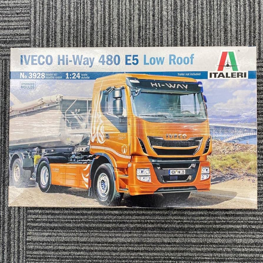 【新品】イヴェコ ハイウェイ 480 E5 ロールーフ 1/24 イタレリ Amazon.co.jp: イヴェコ ハイウェイ 480 E5 ロールーフ 1/24