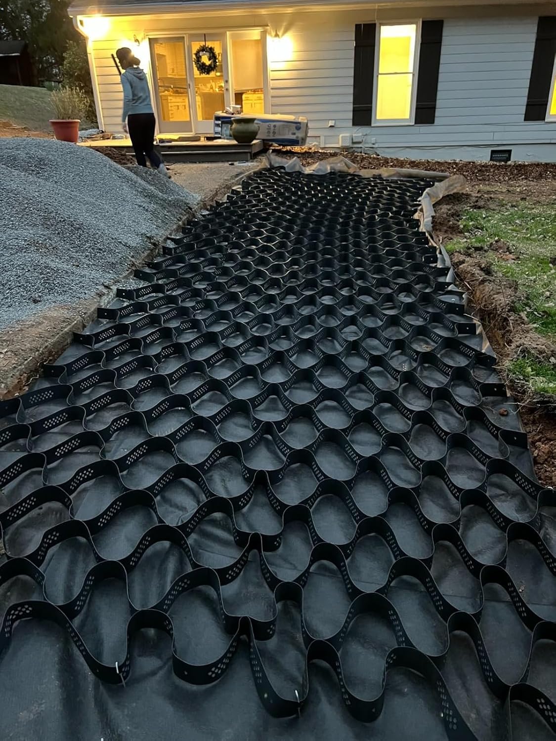 HDPE Geogrid for Driveways & Erosion Control - 2"/4" Height Slope Stabilizer, Heavy-Duty Gravel Grid (4x9m / 13x30ft) for Enhanced Soil Retention & Stability