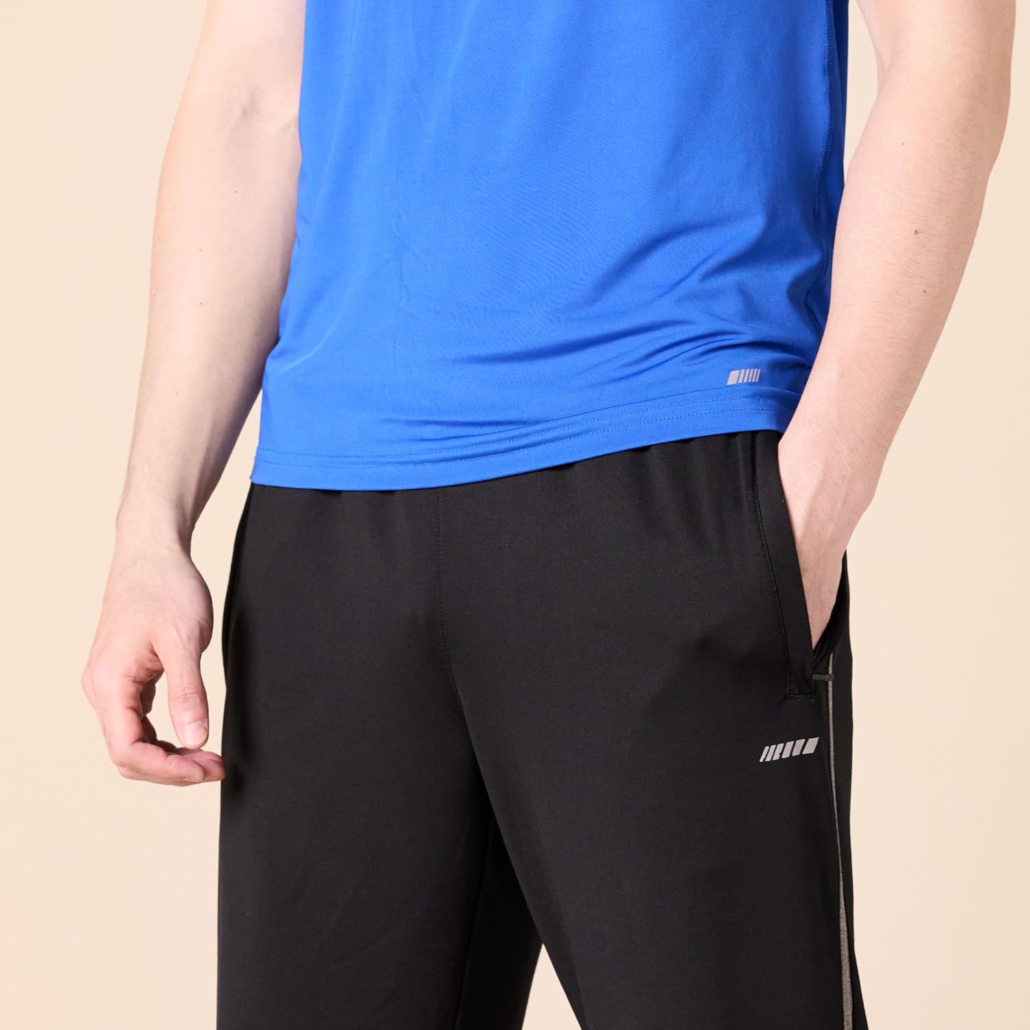 Amazon Essentials Men's Athletic Base Layer Workout Sports Tank Tops - Image 4