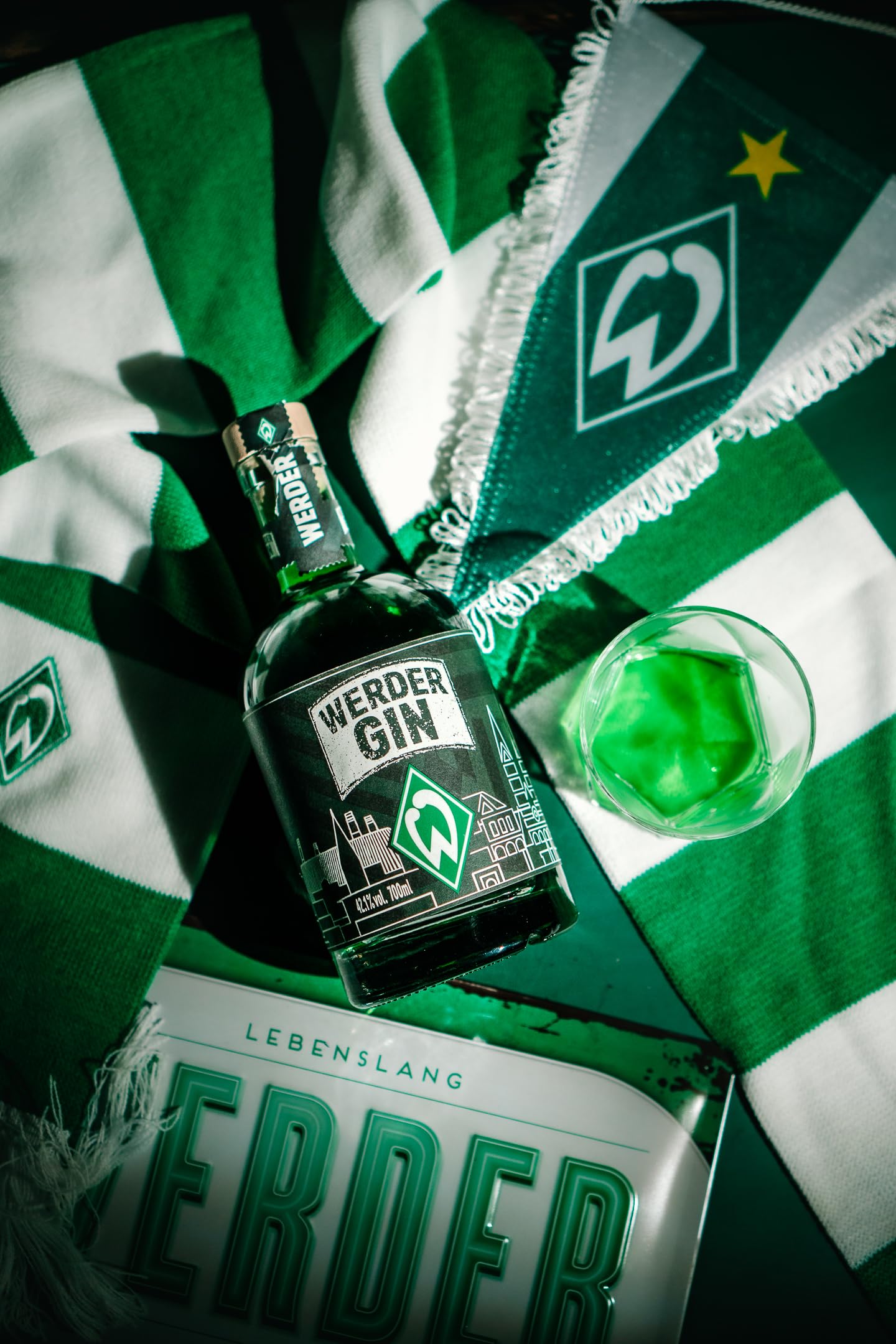 Werder Gin | Der Erste SV Werder Bremen Gin | Fruchtig & Exotisch | Craft Gin | 500ml | 42,1% vol