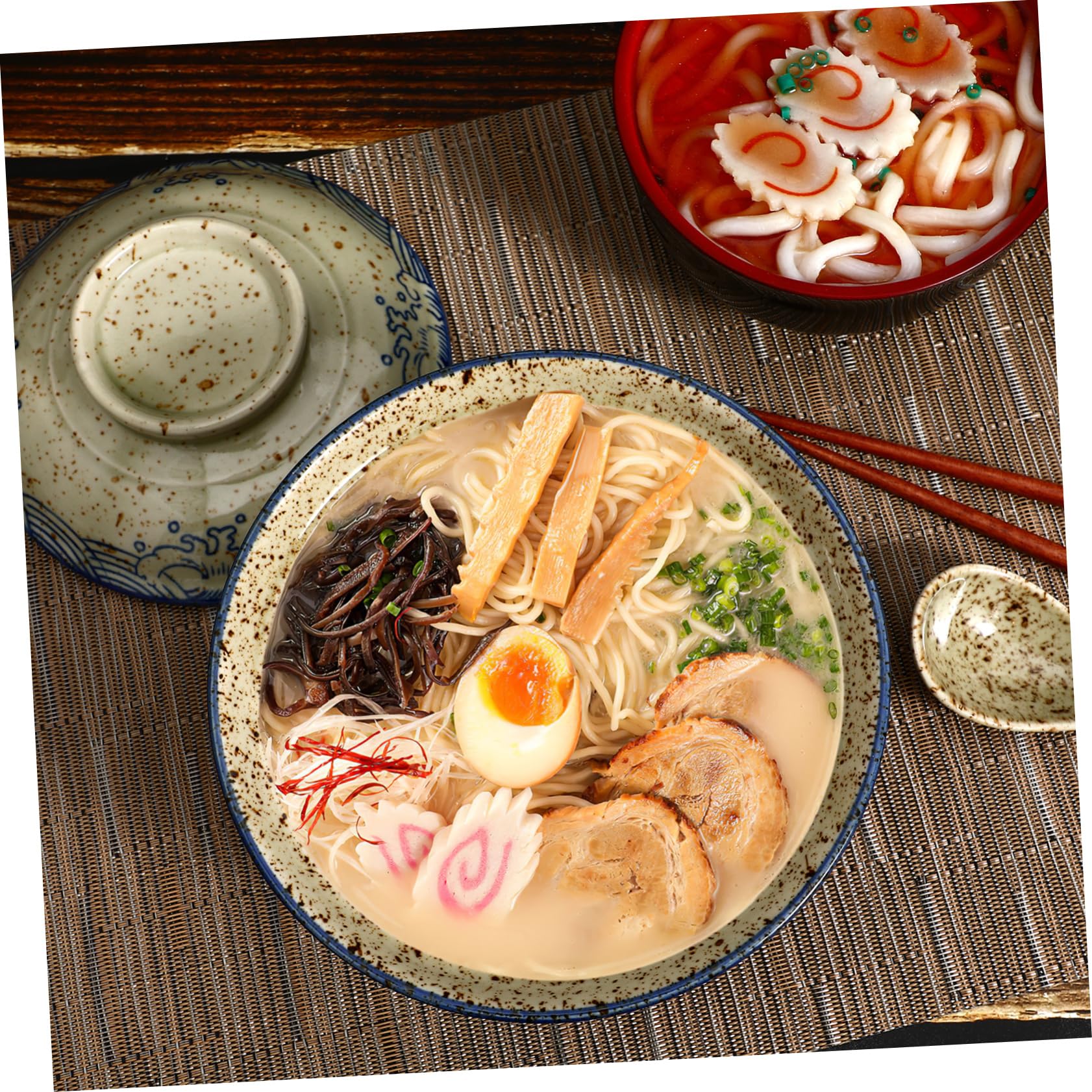 Ramen Elegant mit Deckel Schüssel Essstäbchen und Löffel Keramik 6,5 Zoll zum Servieren von Suppe und Nudeln