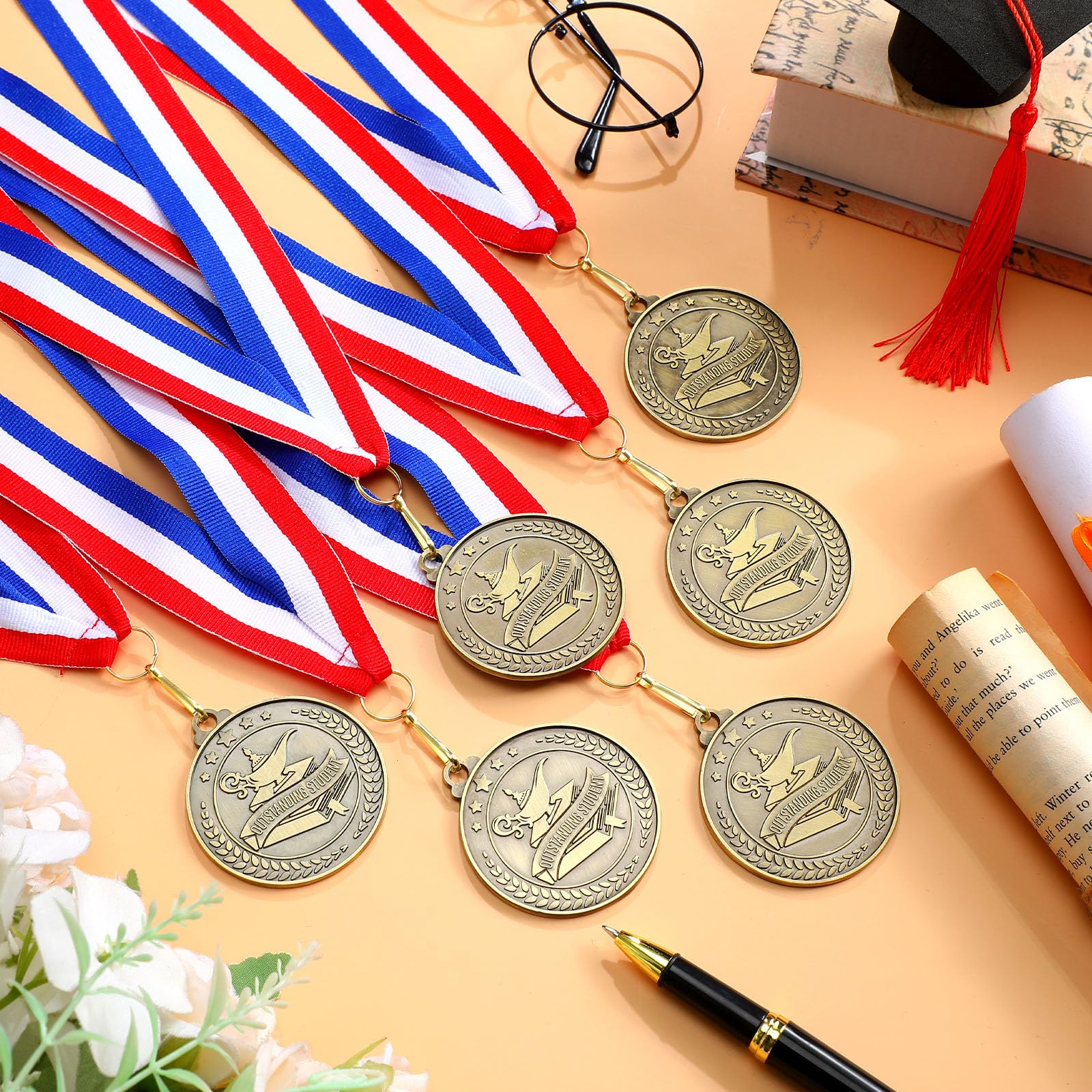 Quelay 30 medallas de premio de 2 pulgadas, medallas de oro a granel con cintas para el cuello, trofeo de metal, regalo para torneos, competiciones, fiestas, niños y adultos (estudiante excepcional)