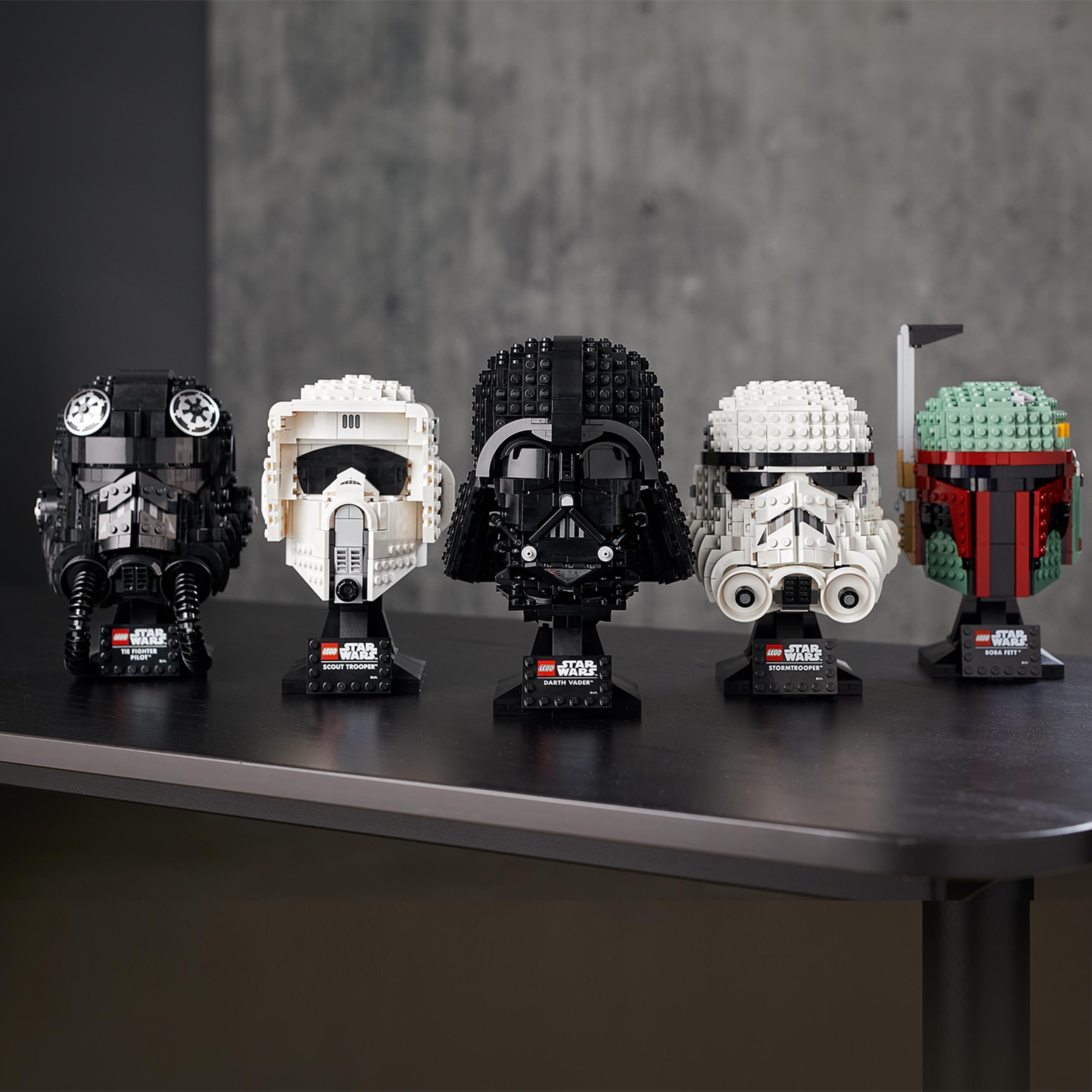 LEGO Star Wars Hełm Dartha Vadera, Zestaw Klocków dla Dorosłych Fanów Gwiezdnych Wojen, Model Hełmu do Zbudowania, Pomysł na Prezent dla Mężczyzn i Kobiet, 75304