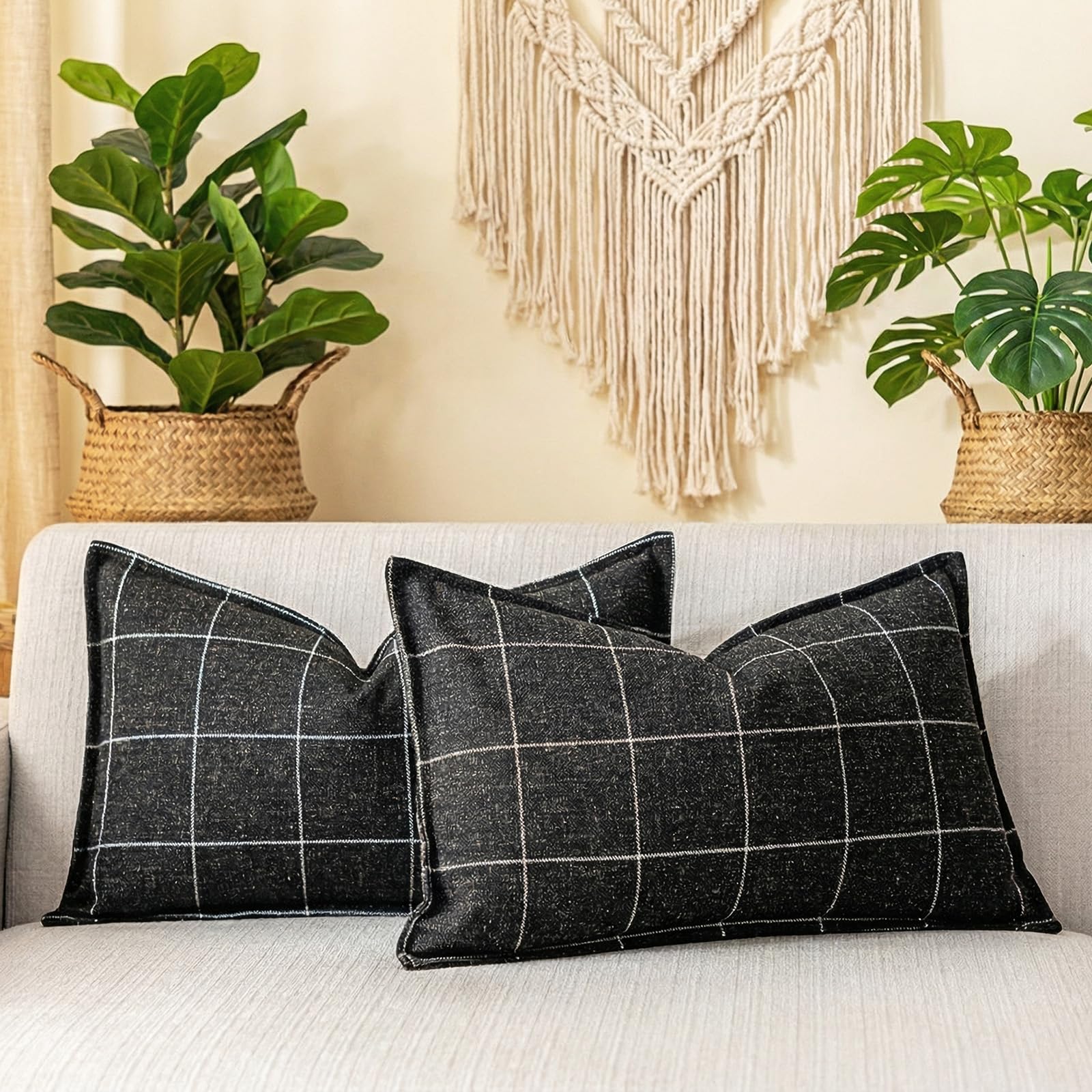 枕 BLACK EYE PATCH HWC PILLOW 枕 BLACK EYE PATCH HWC PILLOW 枕 BLACK EYE PATCH HWC PILLOW OG