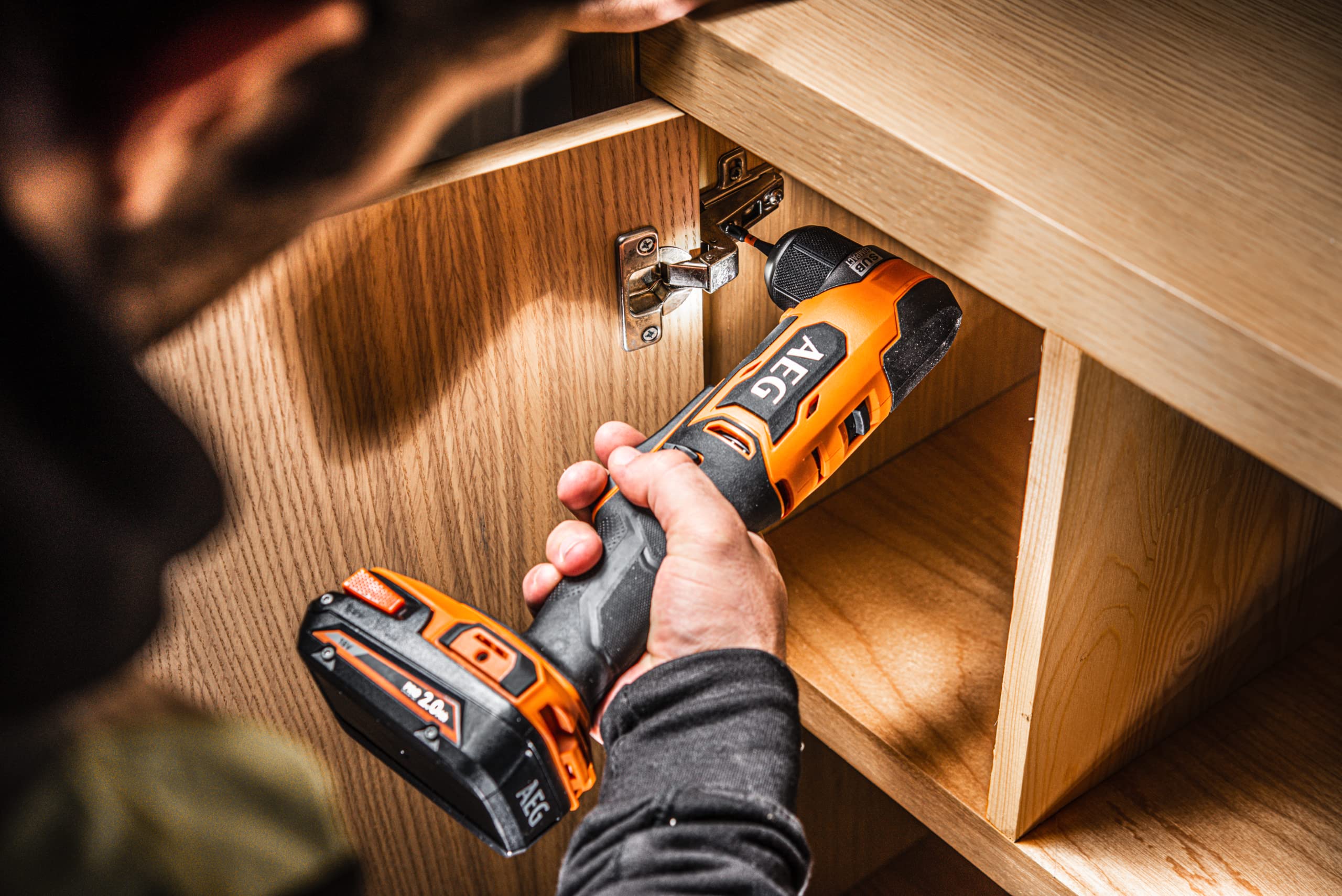AEG BS18SRABL-0 Avvitatore ad Angolo Subcompact Brushless 18V, con Prestazioni Fino a 45 Nm con 2 Velocità, con Impugnatura Ergonomica