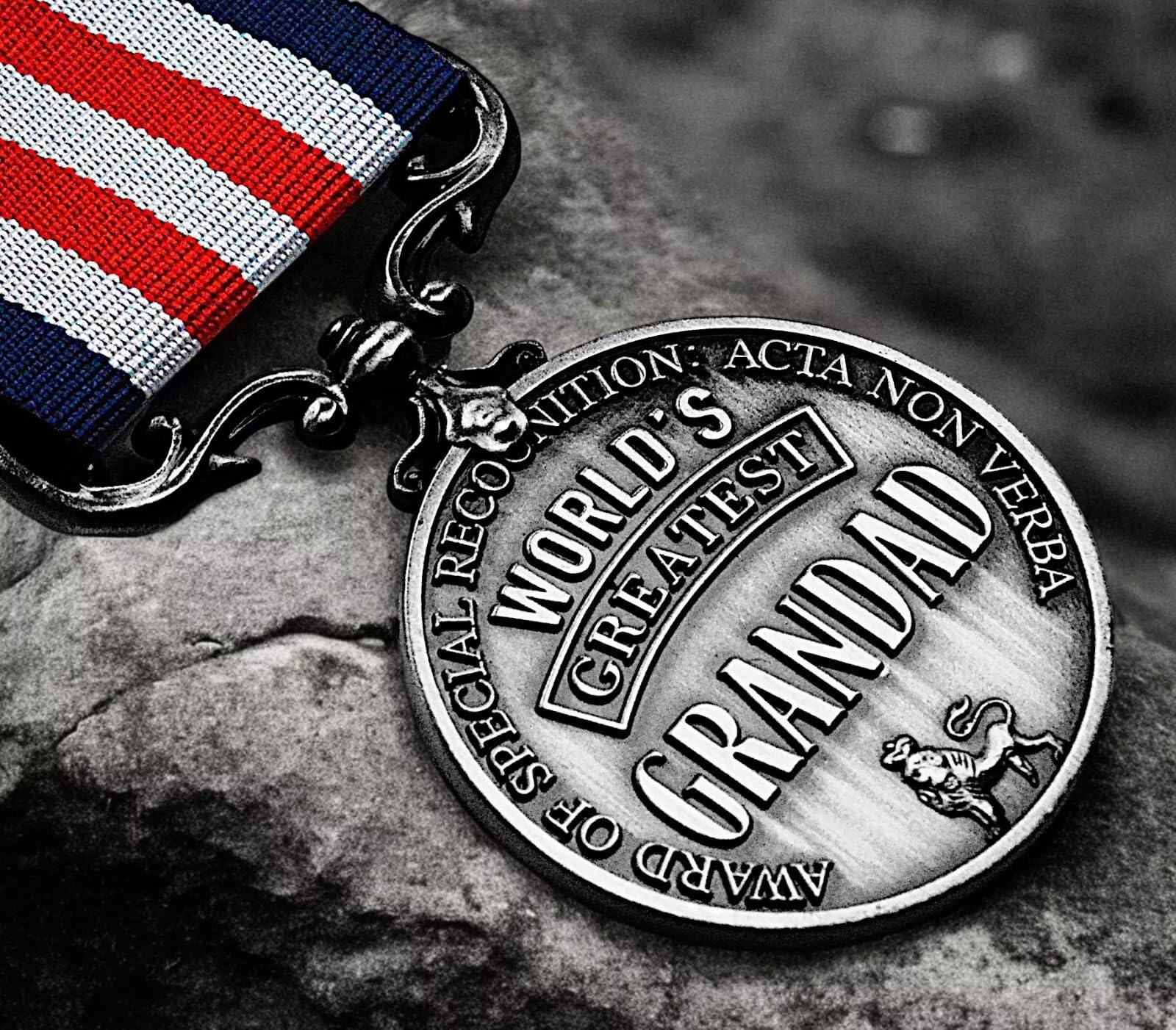 The Commemorative Coin Company Silver Worlds Greatest Grandad Service & Bravery Medal. Gift/Present/Birthday. Grandfather/Grandpa