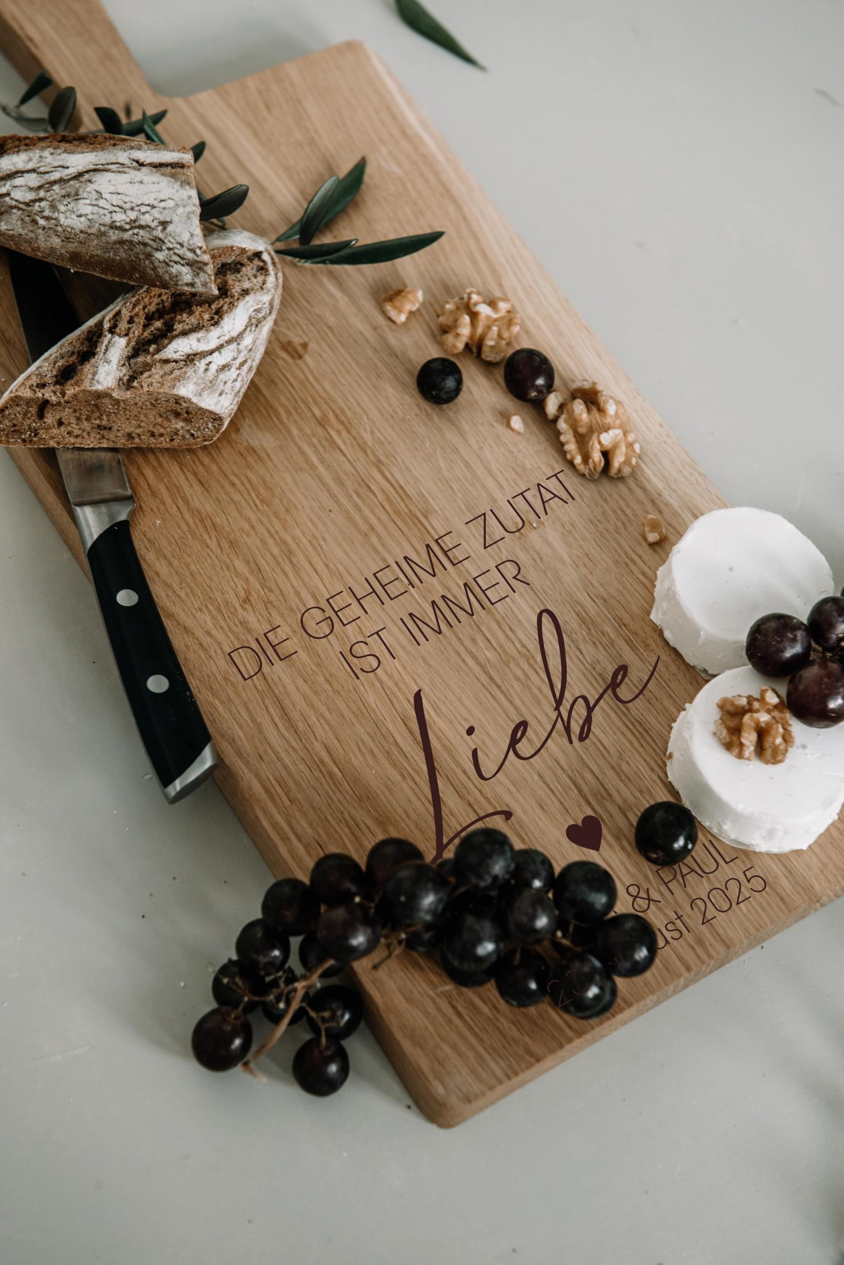 Schneidebrett Eiche massiv mit Gravur personalisiert, 2 Größen