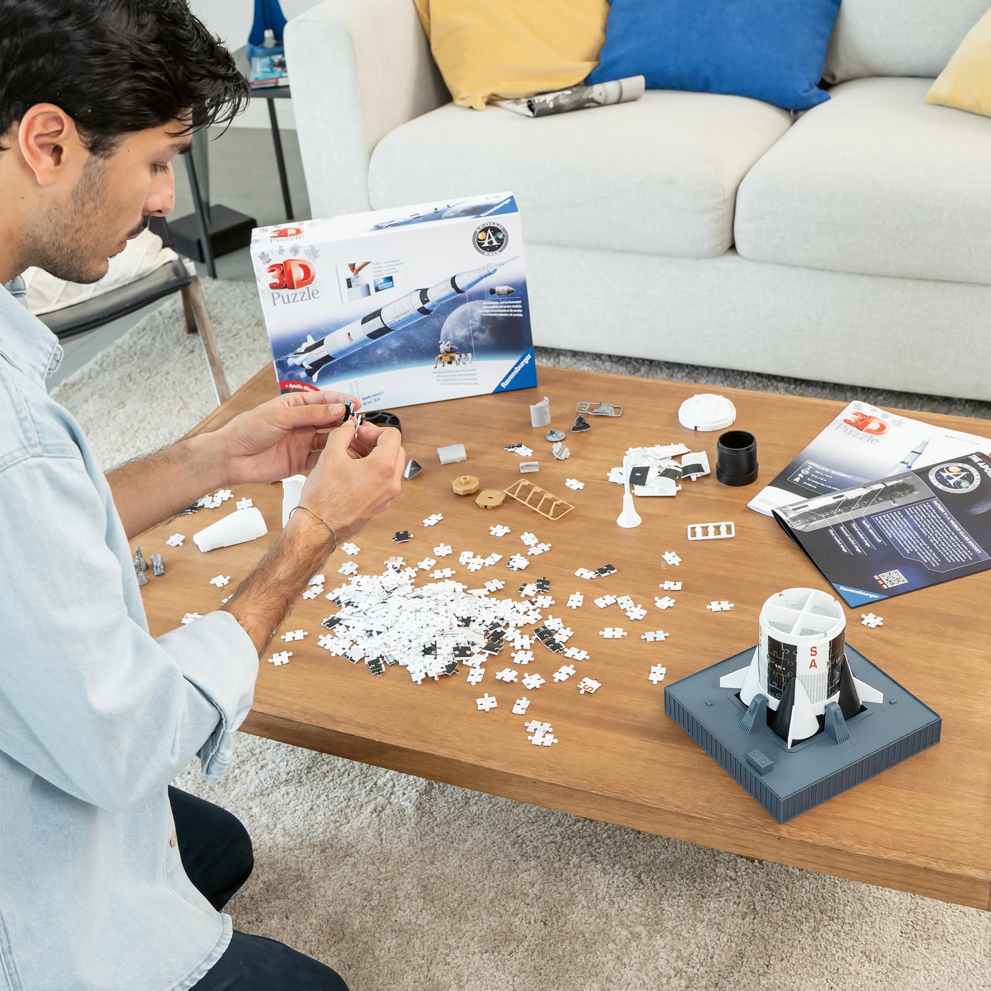 Ravensburger 3D Puzzle 11545 - Apollo Saturn V Rakete - zum Zusammenbauen und Erkunden - Für alle Weltraum Fans ab 8 Jahren