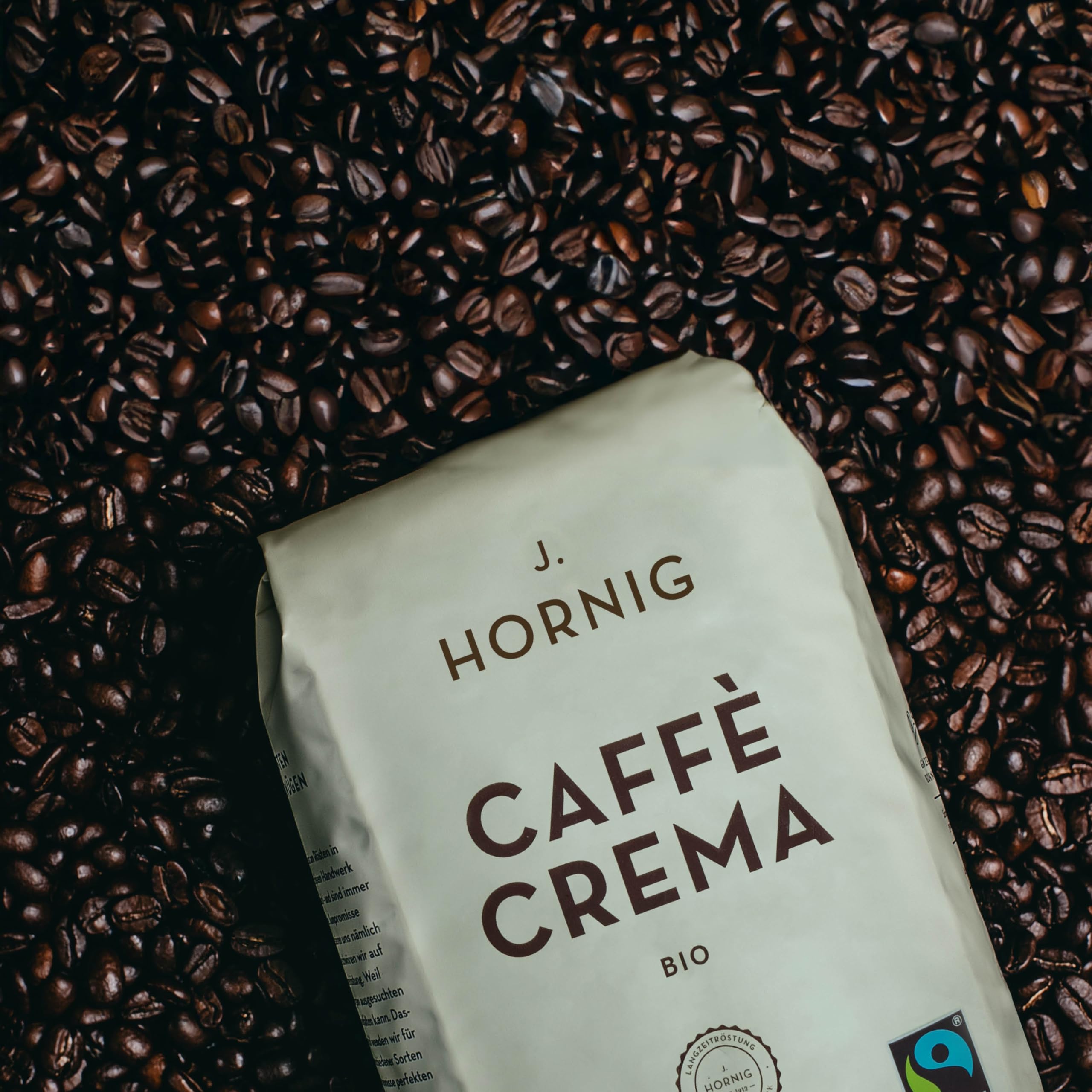 J. Hornig Café en grains Espresso Bio & Équitable, Caffè Crema Bio, 1kg de grains entiers, goût chocolaté, pour machines à café automatiques, machines à expresso et cafetières à piston