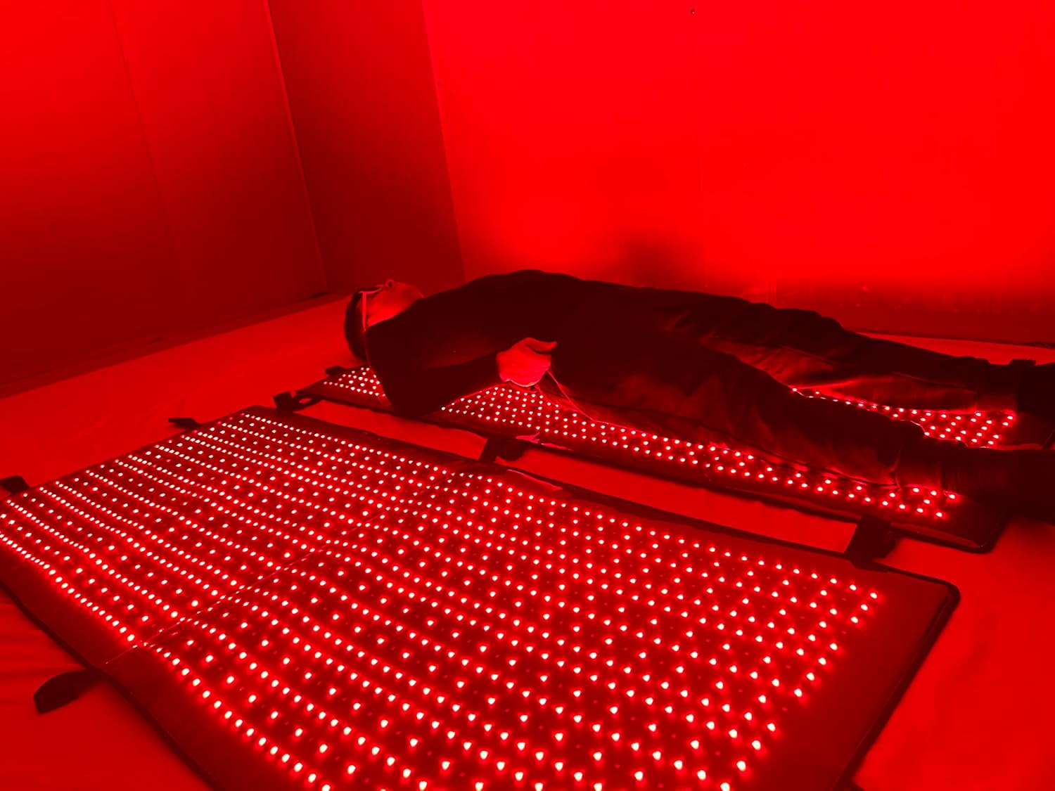Red Light Therapy Mat for Full Body,660nm＆850nm Infrared Light Therapy Device for Body with Timer for Back Shoulder Waist Pain Relief Home Infrared Light Therapy Blanket for Full Body Use - Image 7