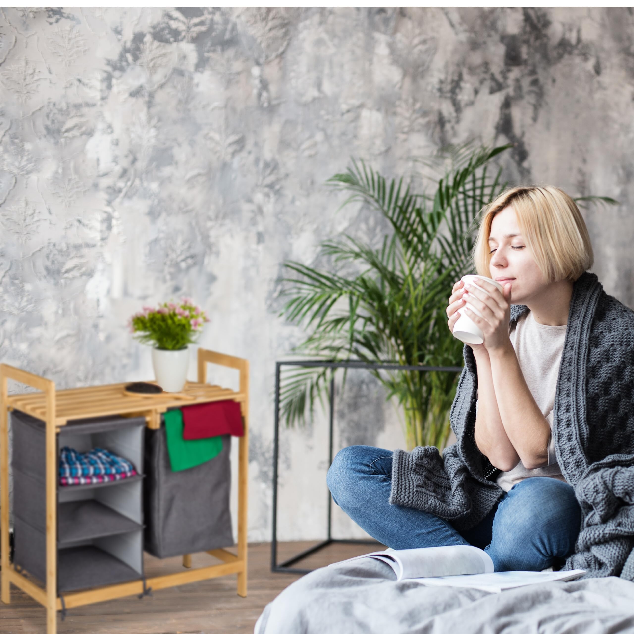 Scaffale Bamb&ugrave; Con 3 Ceste - 96x44x34,5 Cm, Grigio Naturale, Per Bagno O Camera, Portabiancheria Organizzato