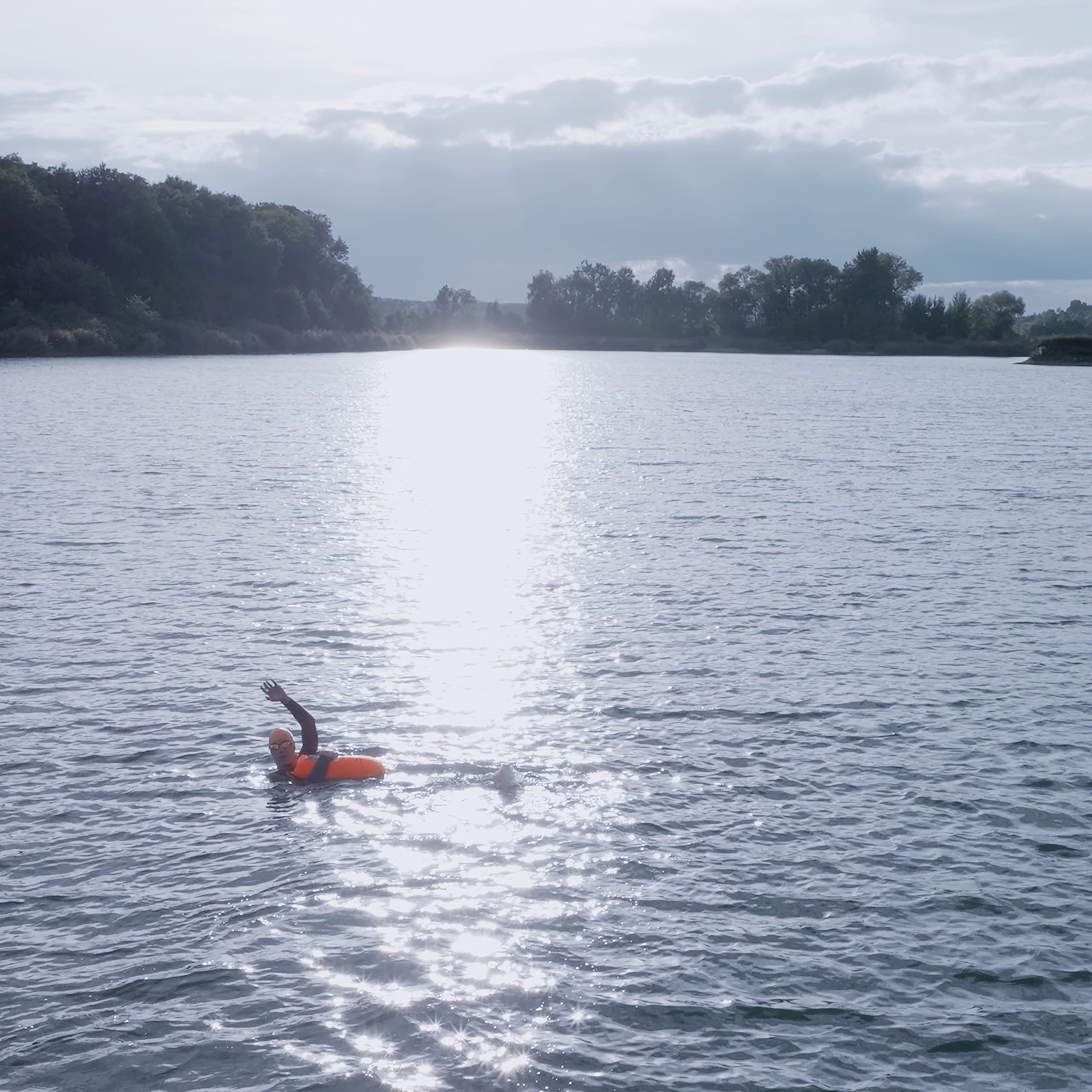 crea-do Boa da nuoto per adulti con sacchetto asciutto integrato, finestra del cellulare, fischietto di emergenza, capacità 28 l, per nuotare in acqua aperta e triathlon, snorkeling, sport acquatici