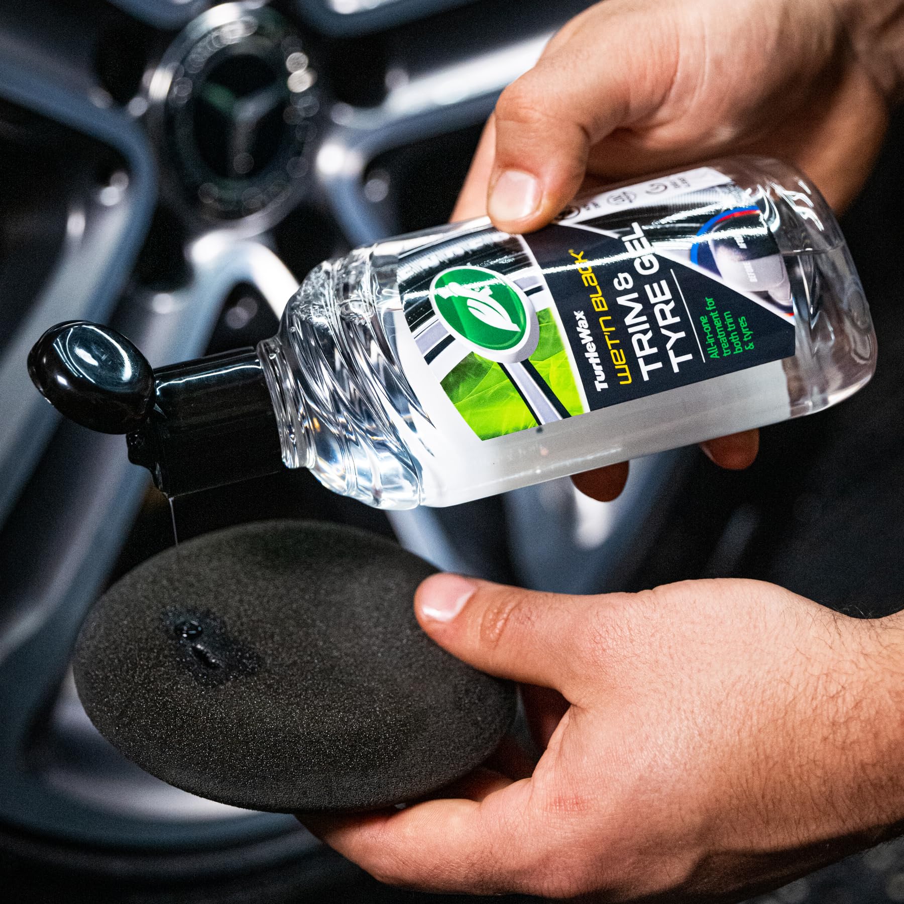 Turtle Wax 53165 Wet n Black Trim & Tyre Gel 300 ml