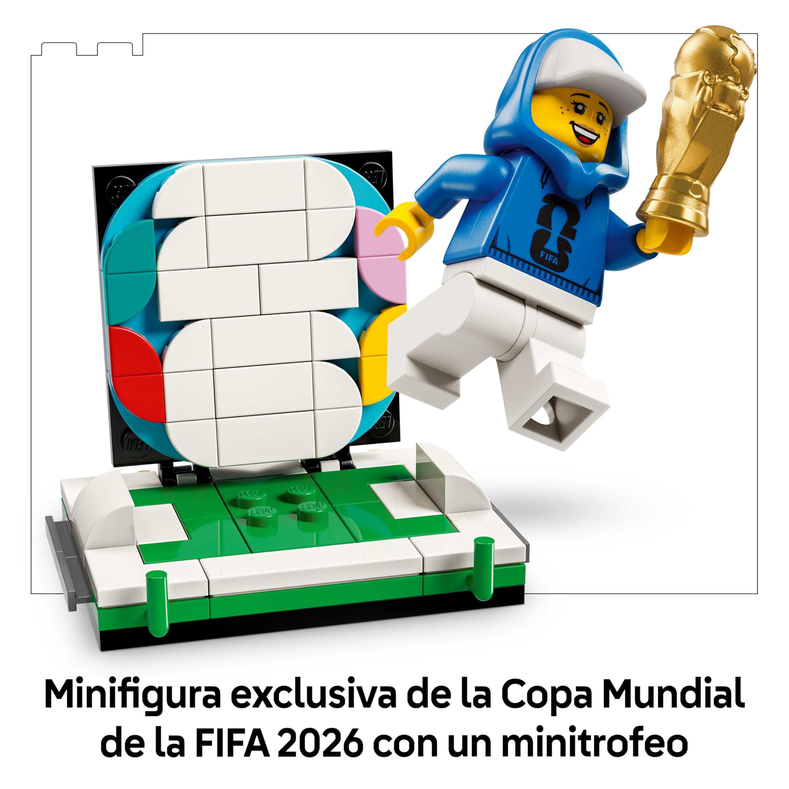 LEGO Editions Trofeo Oficial de la Copa Mundial de la FIFA - Trofeo de Juguete - Maqueta 3D con Minifigura Coleccionable - Regalo de Fútbol para Niños y Niñas de 12+ Años y Fans Adultos - 43020