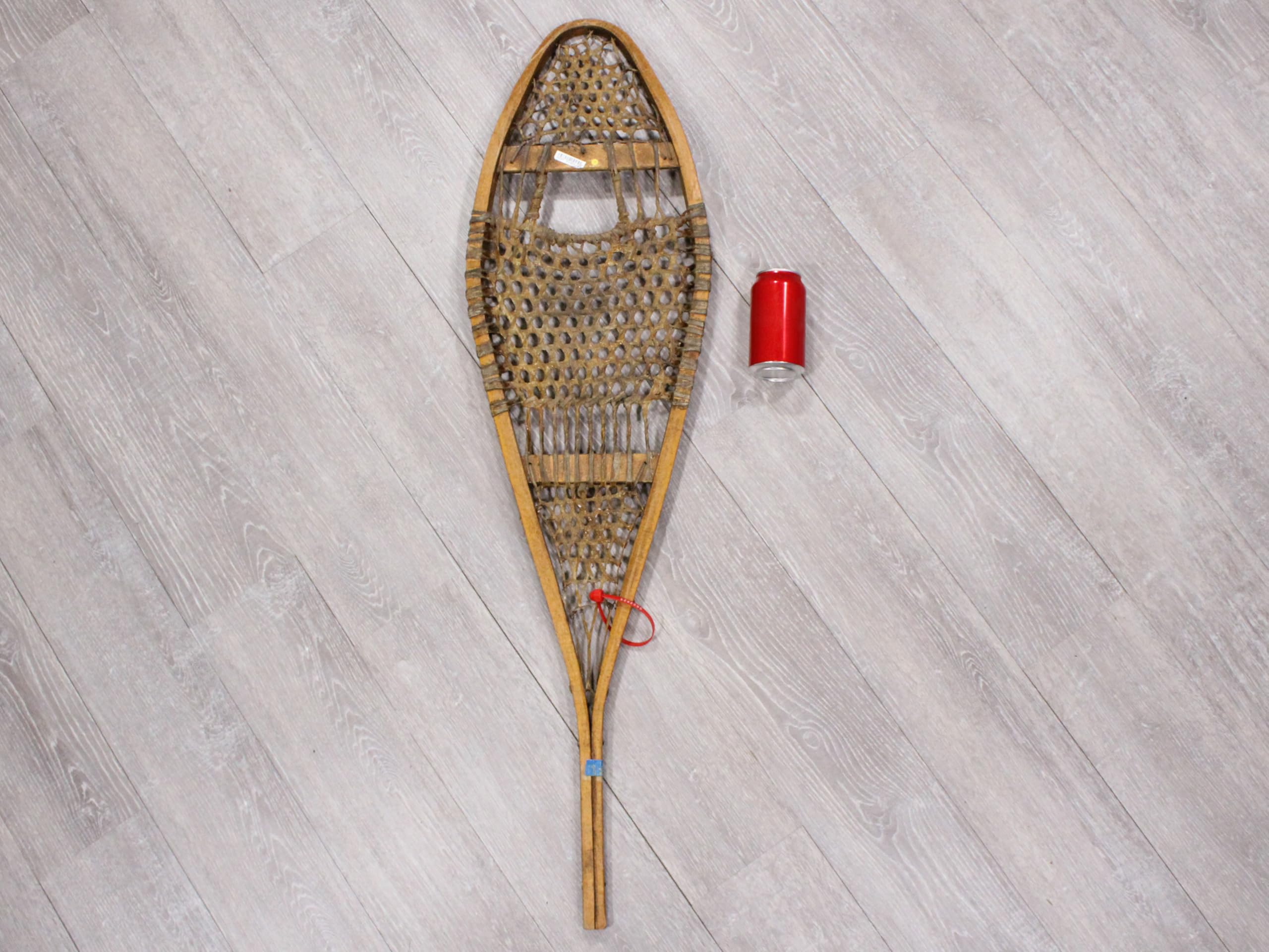 Authentic Vintage Single Used Snowshoe G3629