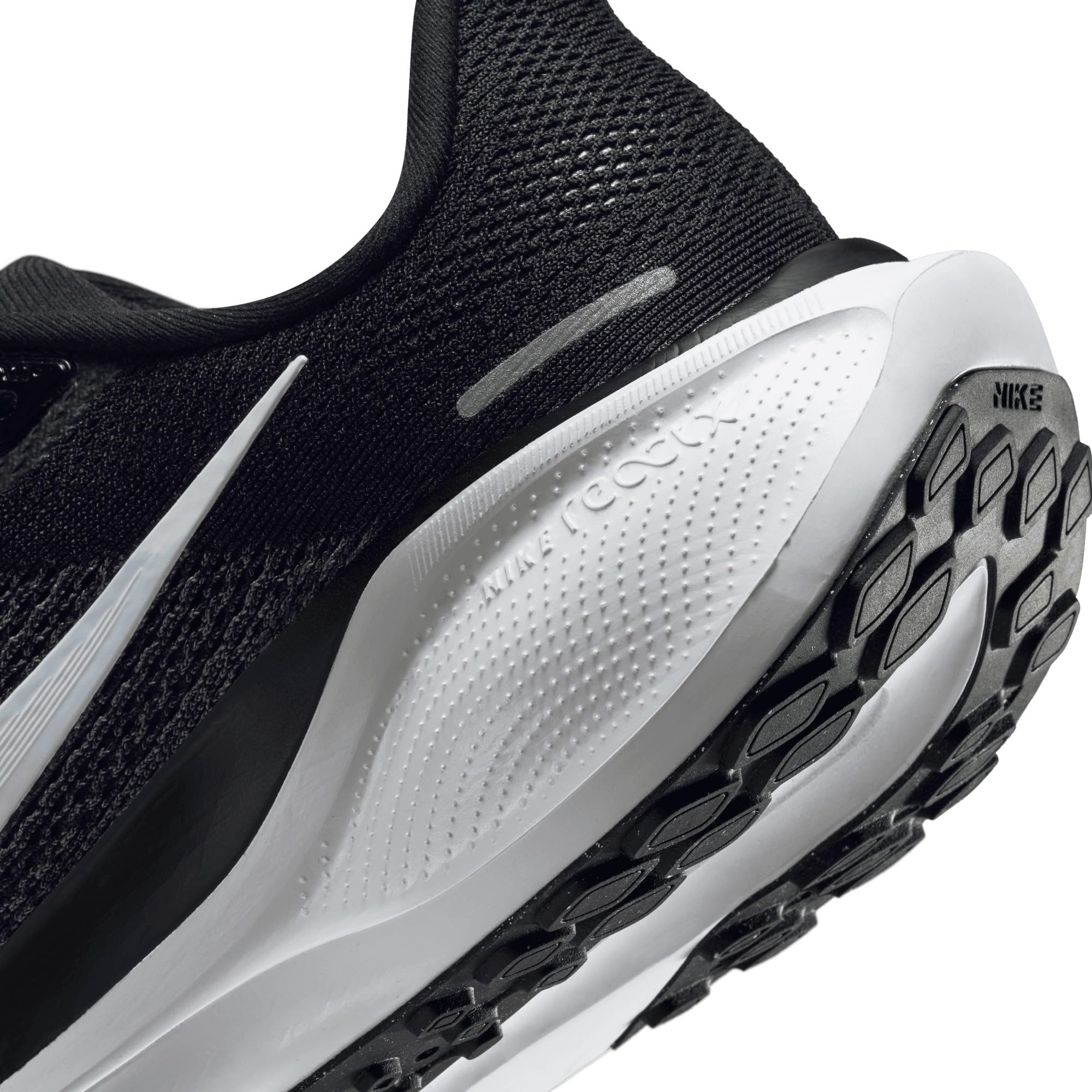 NIKE Women's Pegasus 41Sneaker