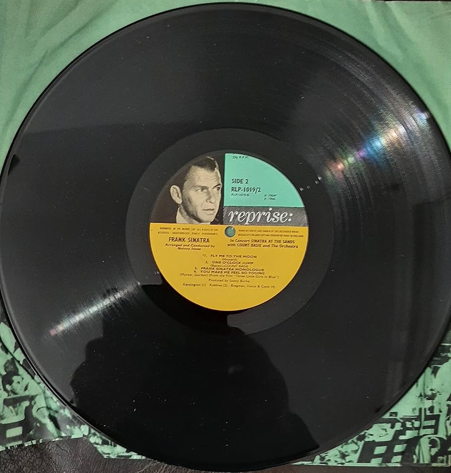 Amazon.co.jp: Sinatra At The Sands [Analog]: ミュージック