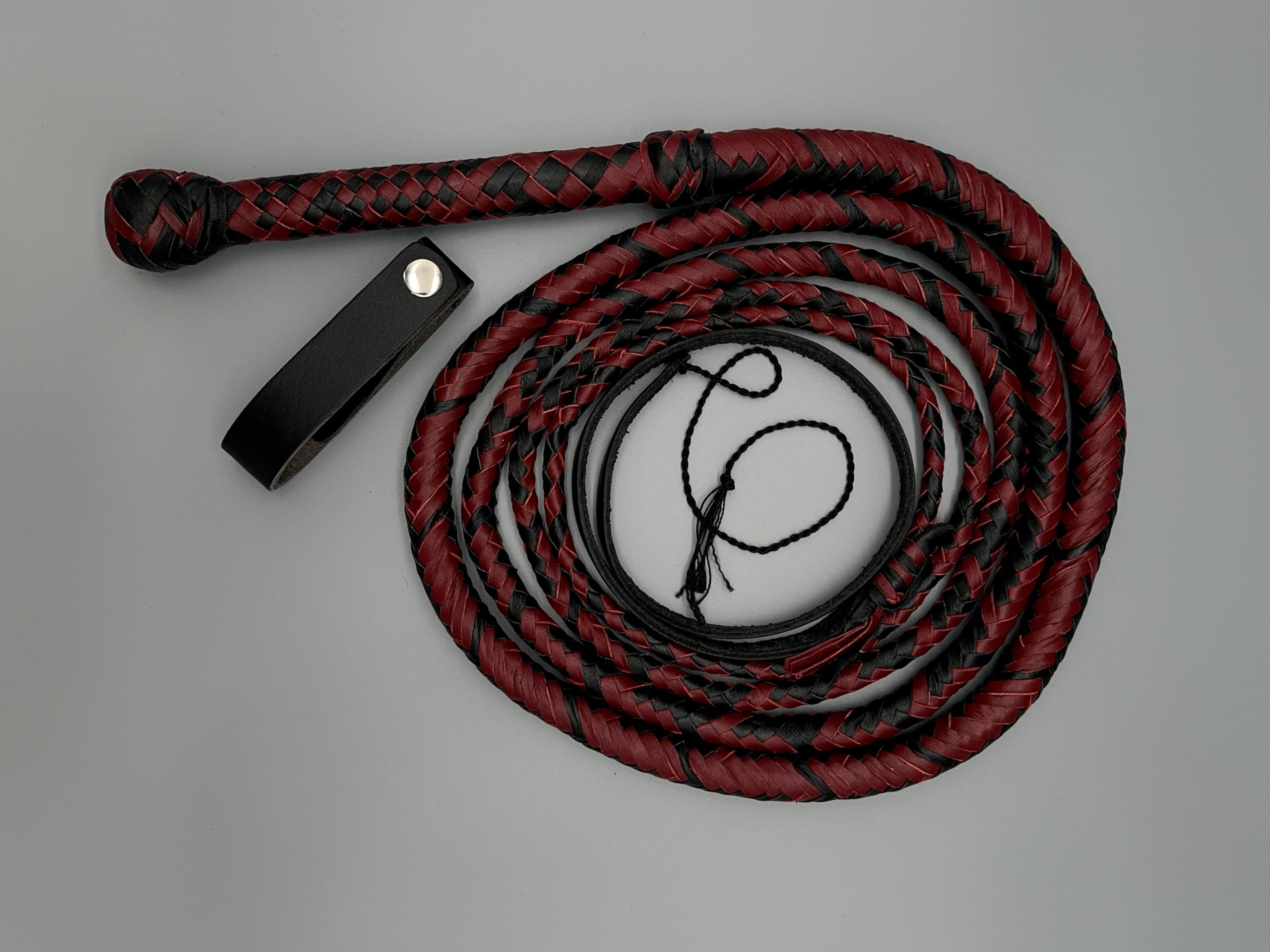 Fouet en cuir Bullwhip noir de 244cm pour entraînement et reconstitution historique