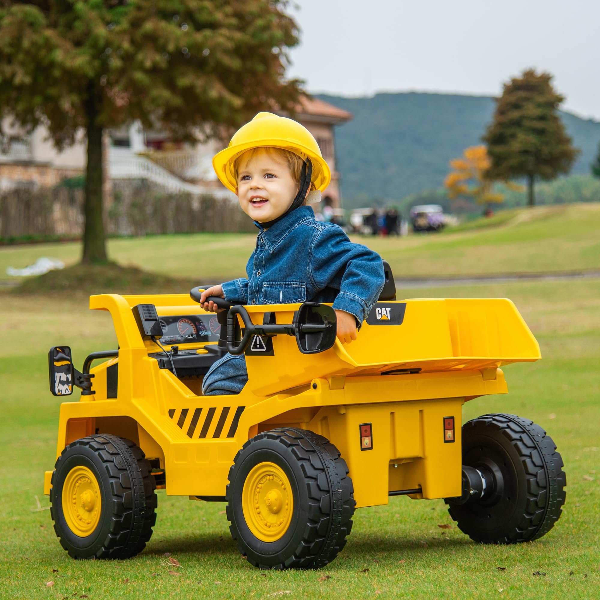 AIYAPLAY Elektrischer Traktor 12V Kinder Aufsitztraktor für 3-6 Jahre Gelb | 2,4G Fernbedienung, Eimer, Schaufel, Kinder Elektroauto, 2 Motor, Musik, Lautsprecher, Scheinwerfer, 3-5 km/h