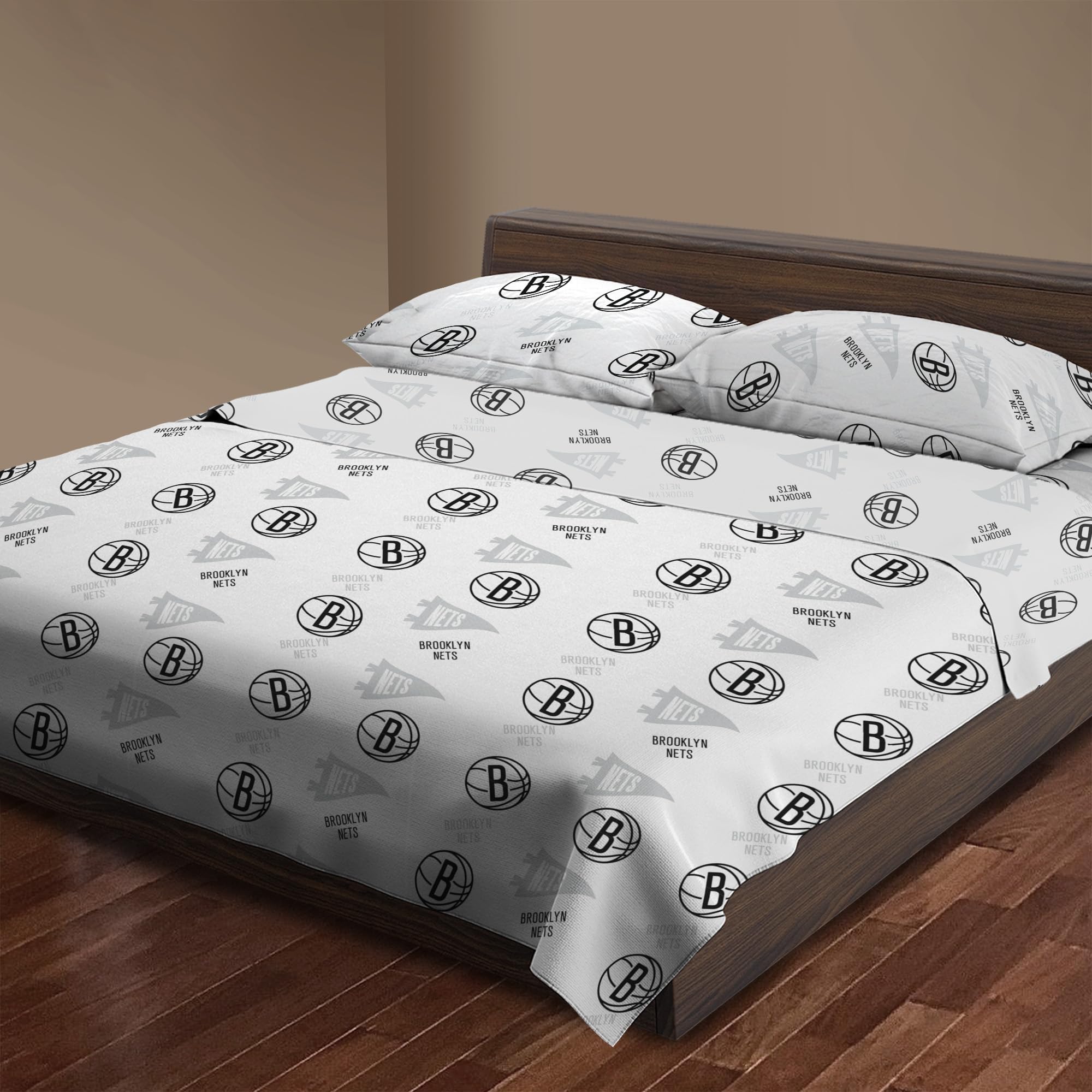 Officially Licensed Brooklyn Nets NBA Queen Size Sheet Set – Soft Team Logo Bedding for Dorms, Bedrooms, Fan Caves & Game Day Style