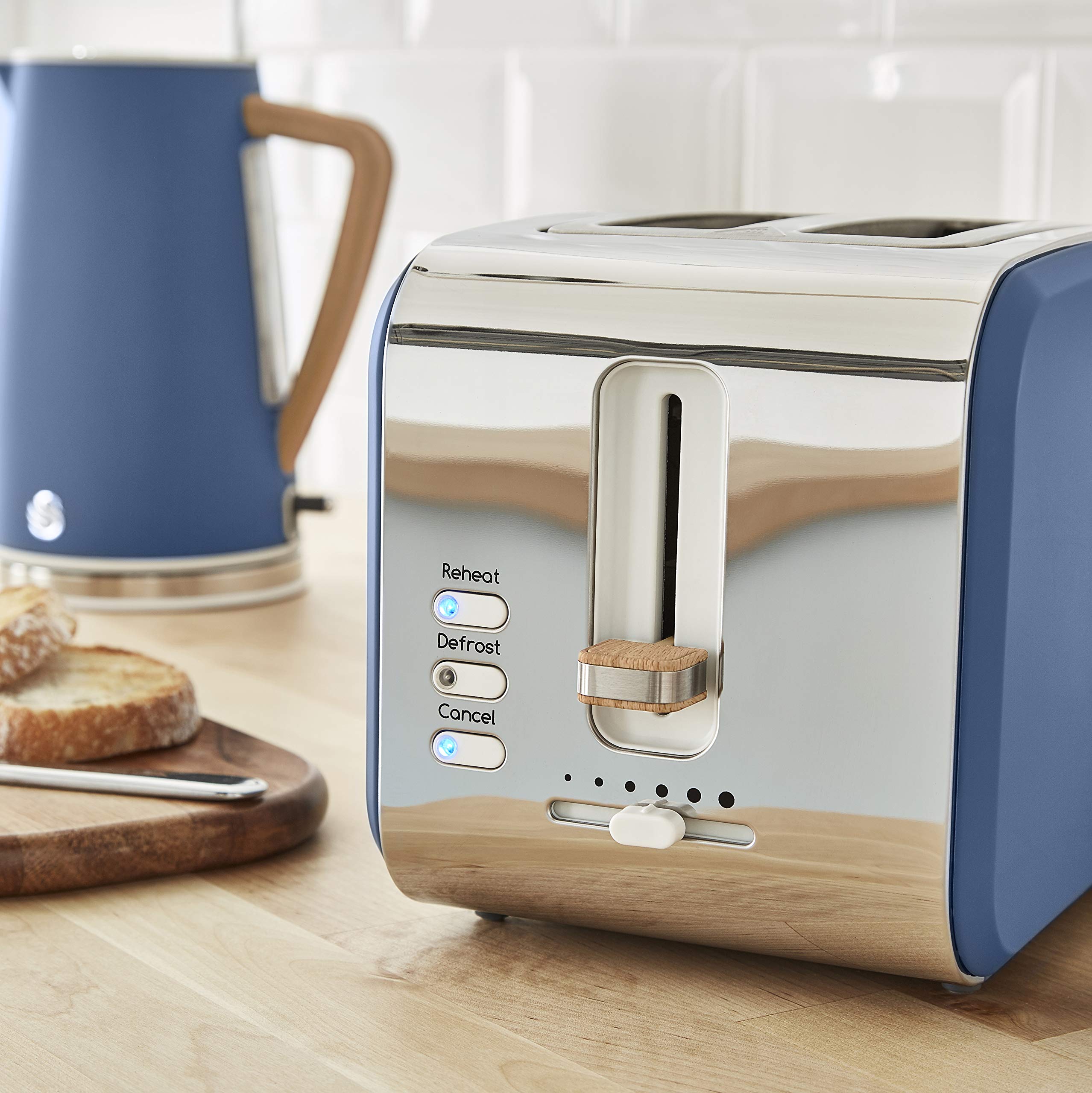 Swan Nordic Set Petit Déjeuner Bouilloire 1,7L 2200W Grille-pain 2 tranches Micro-ondes 20L numérique bleu mat