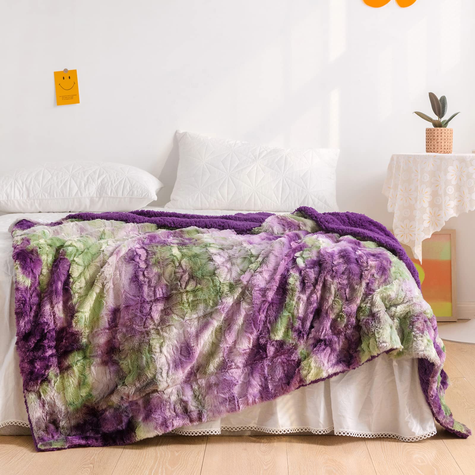 NEWCOSPLAYSuper Soft Faux Fur Throw Blanket Premium Sherpa Backing Warm and Cozy Throw Decorative for Bedroom Sofa Floor (Thick-Purple Green, Twin(60"x80"))
