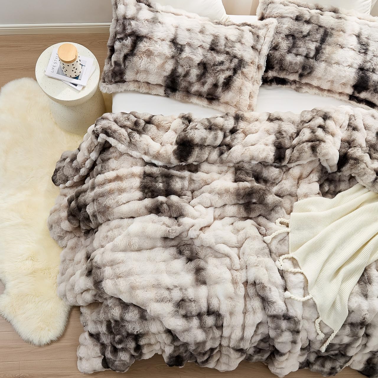 Byourbed Snowball Double Chunky Bunny - Coma Inducer® Oversized King Comforter Set - Messy Storm Gray