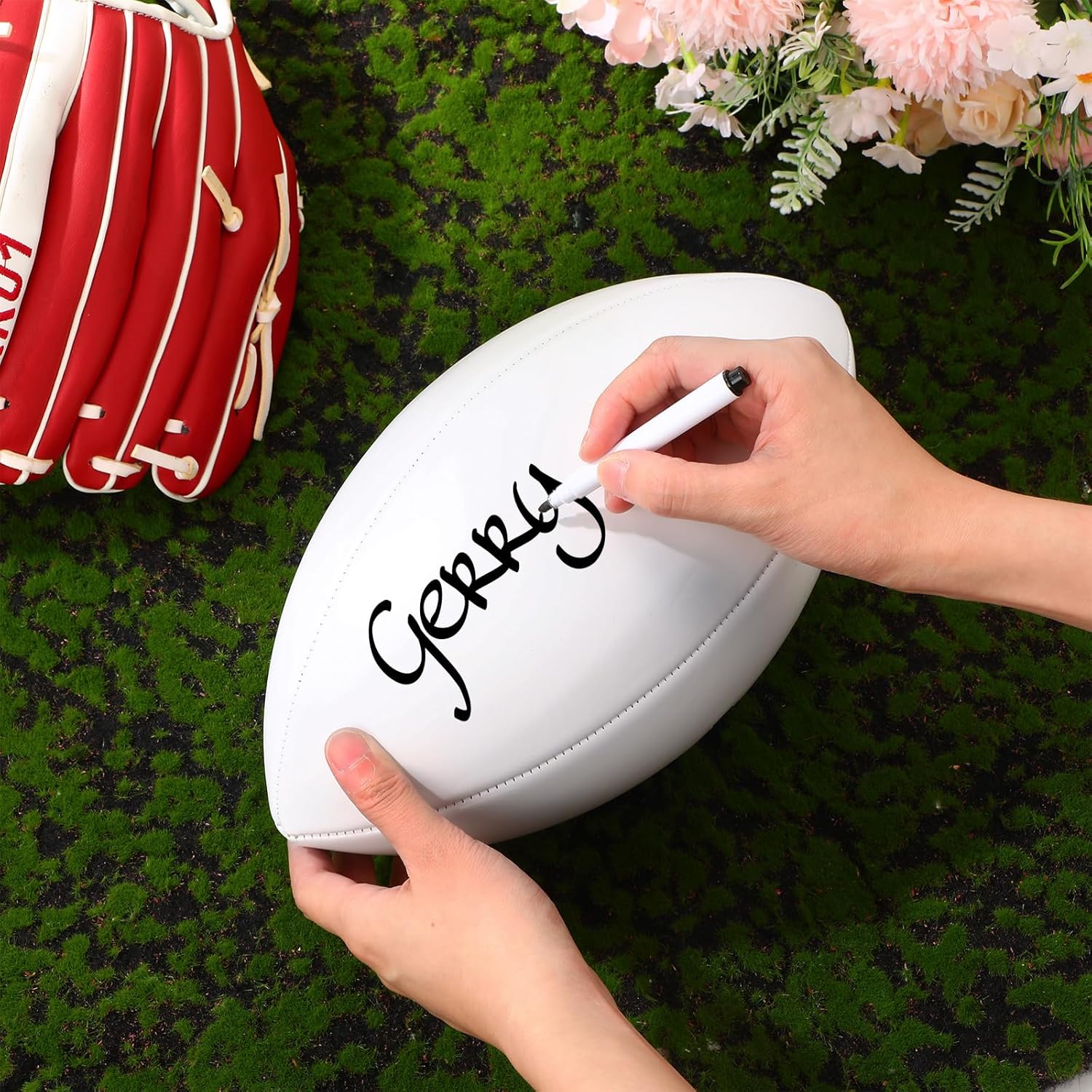 Seenelling 12 Pack Autograph Football Size 9 White Footballs Bulk with Air Pump Plain Smooth Glossy Finish for Autographs Signing Leisure Play Training Rugby Games Training Gifts